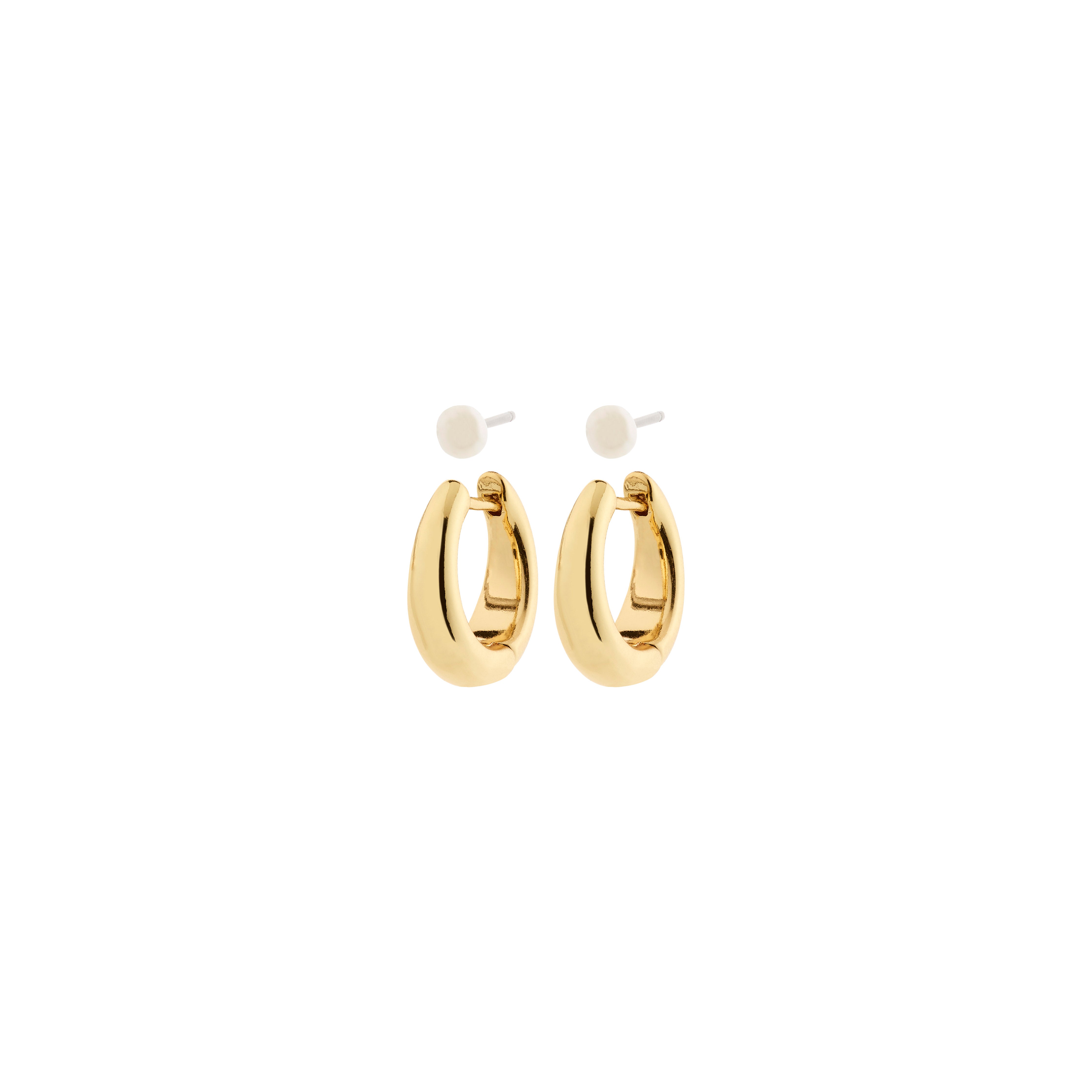 STARLIGHT earrings 2-in-1 set gold-plated, featuring chunky gold huggie hoops and classic pearl studs, perfect for adding a stylish, eco-conscious touch to casual outfits.