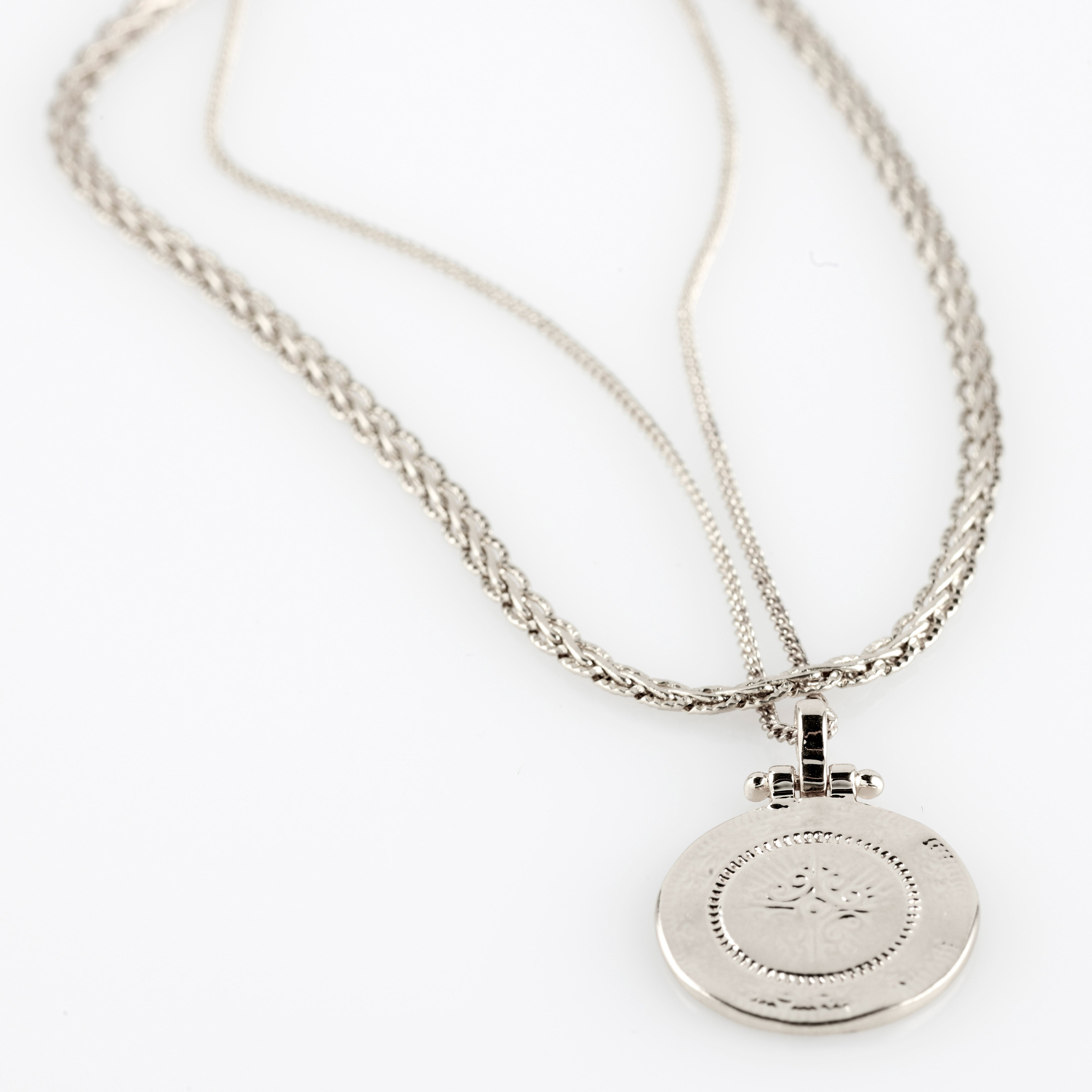 NOMAD 2-in-1 coin necklace silver-plated from Pilgrim, featuring layered coin pendants on two adjustable chains for a trendy, stylish look.