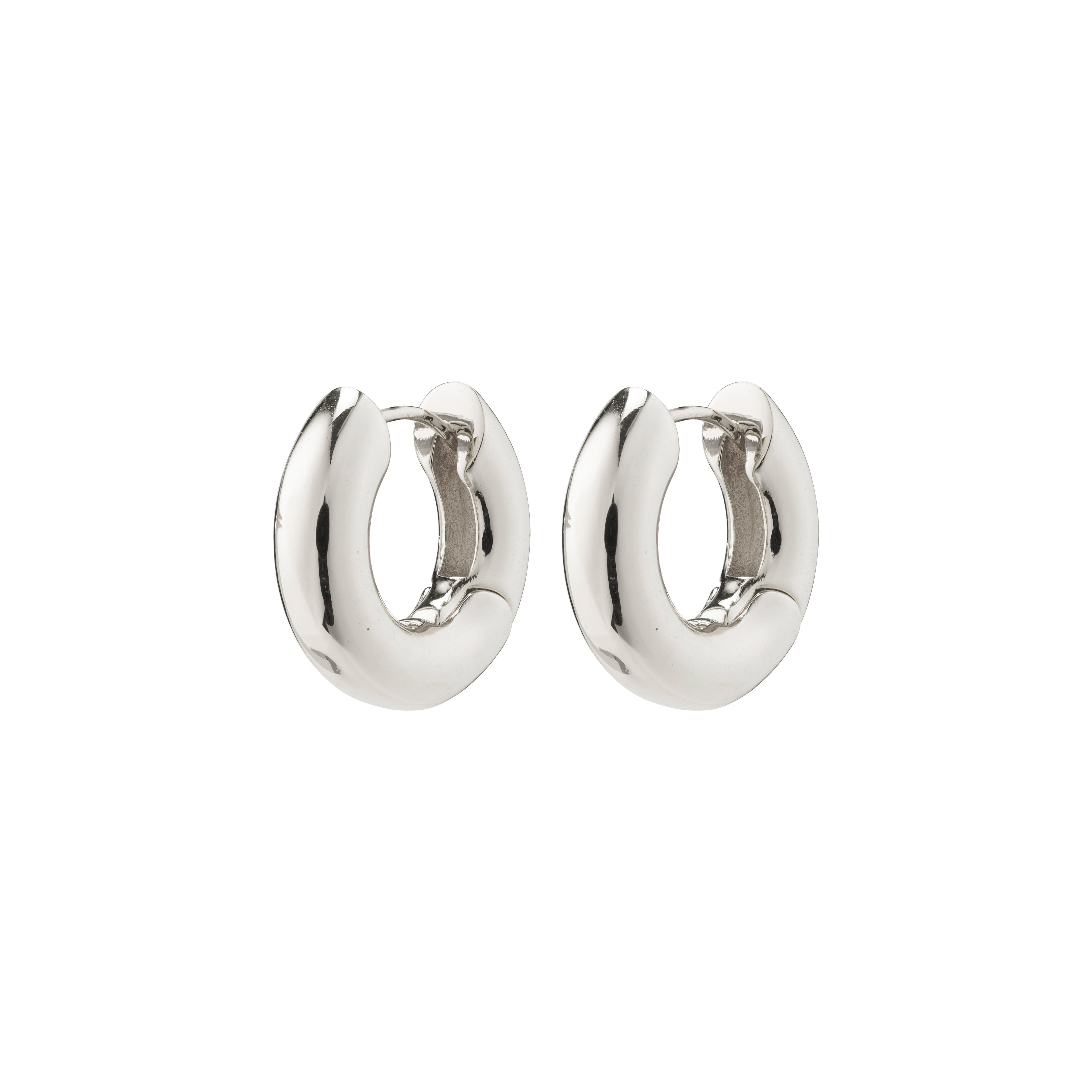 AICA chunky hoop earrings, silver-plated with a chunky silhouette, featuring an easy click lock. Perfect for mixing and matching, made from 99% recycled materials.