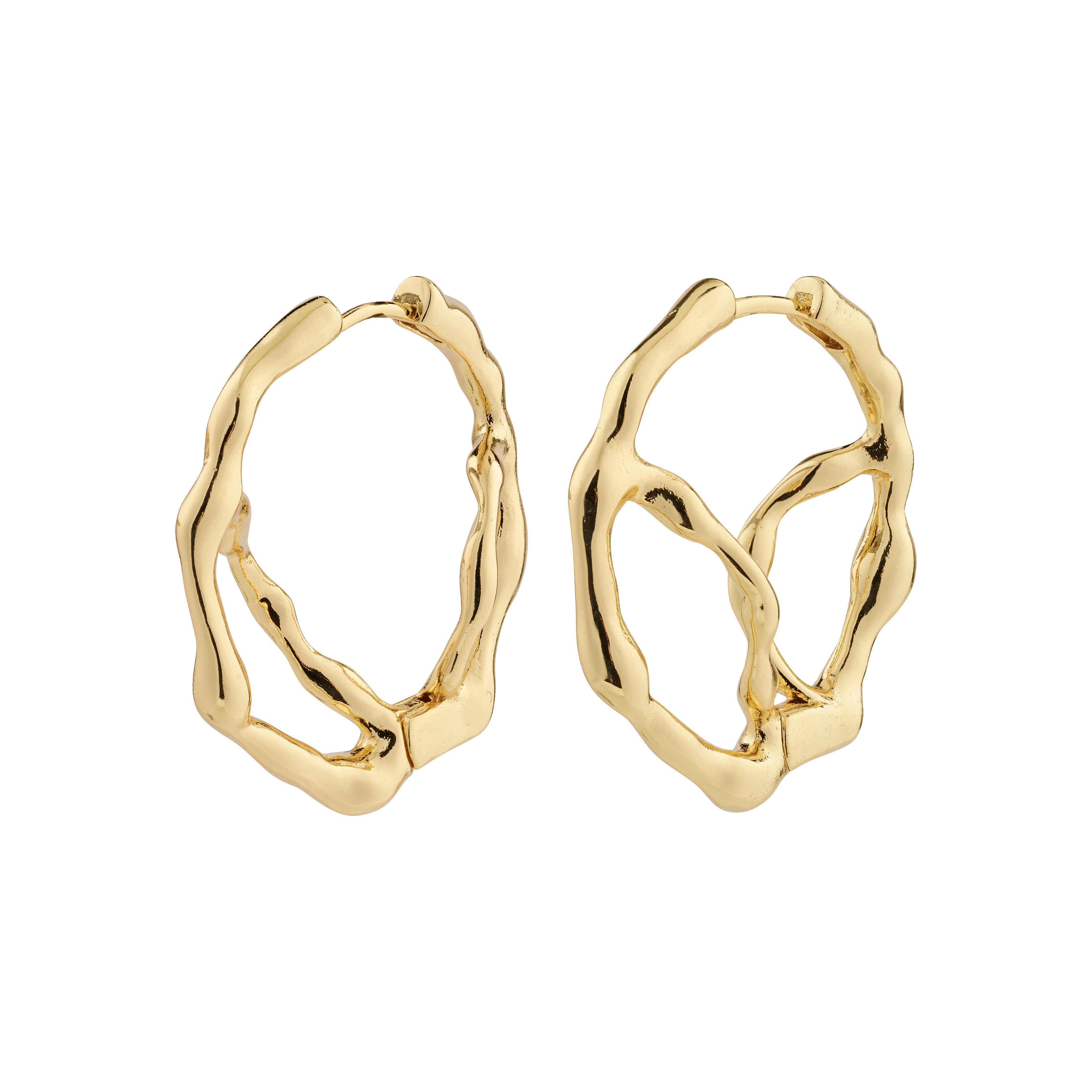 Gold-plated DIDO hoop earrings by Pilgrim, featuring an organic design with unique details and a convenient click clasp, crafted from 99% recycled materials.
