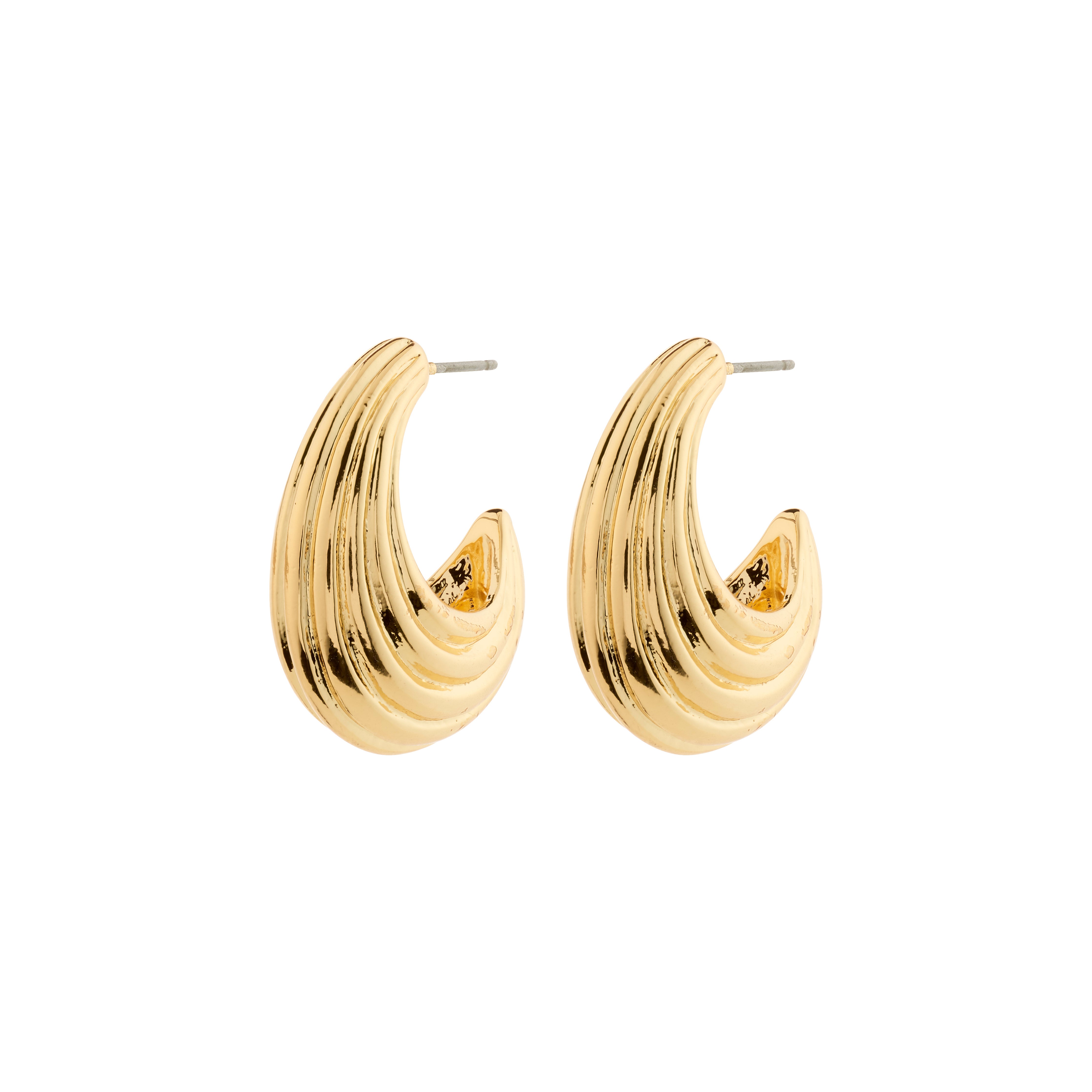 ASLE earrings gold-plated; chunky half hoops with ribbed texture, inspired by ocean waves and sand dunes, from Pilgrim's unique, eco-friendly jewelry collection.