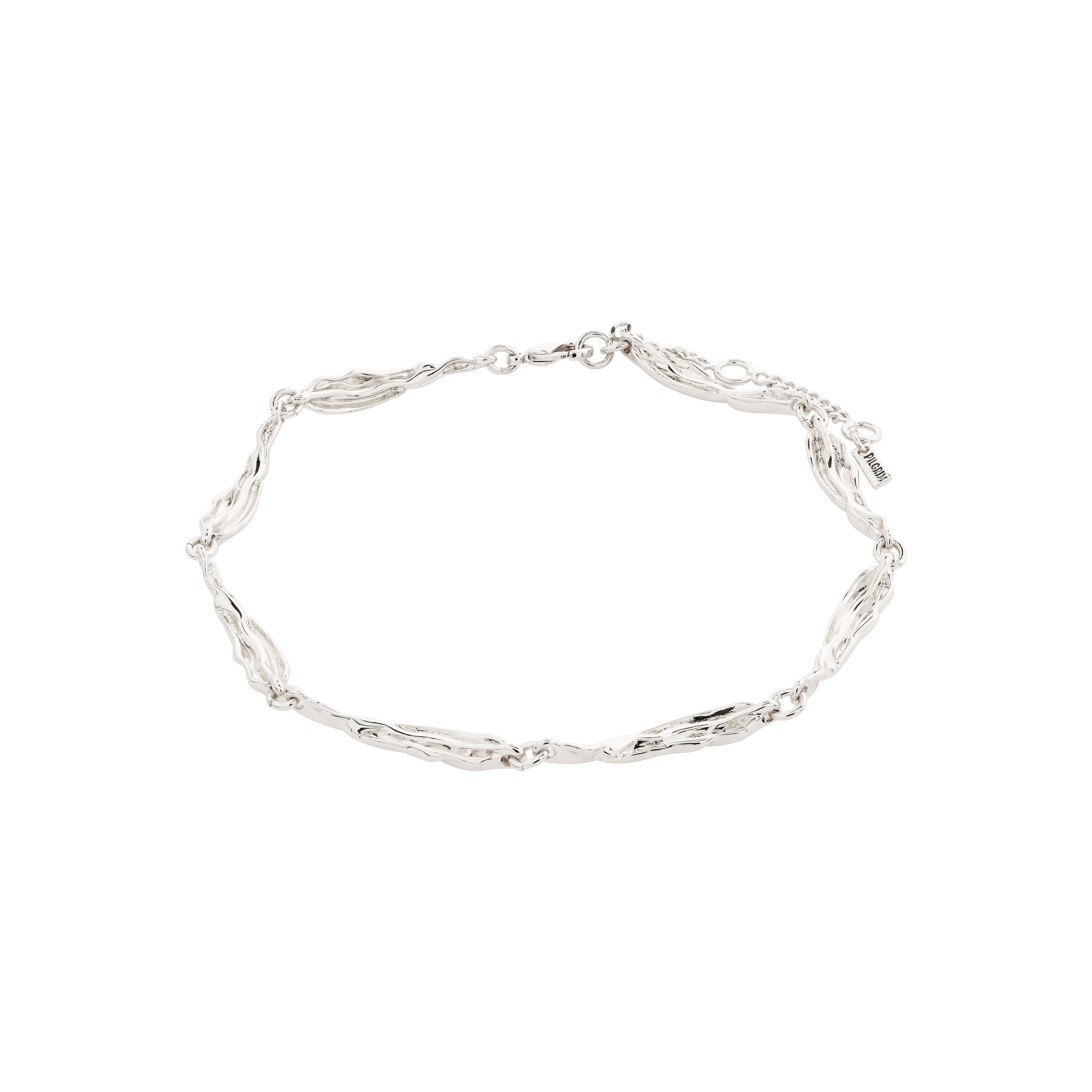 Silver-plated ARIF anklet with elongated organic links, perfect for a boho-chic summer style. Made from 99% recycled material by Pilgrim.
