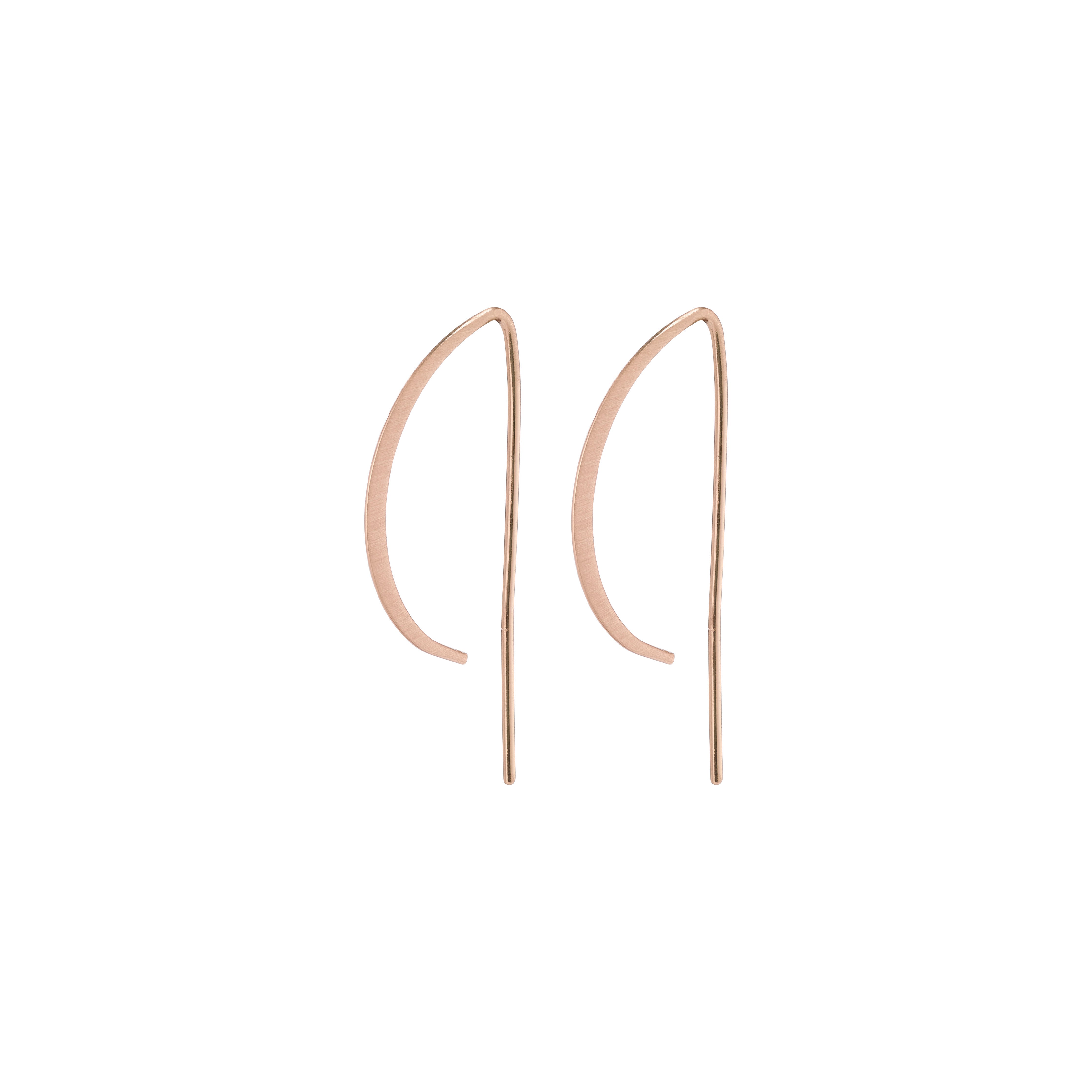 PEONY earrings, rose gold-plated, designed as simple pull-throughs from Pilgrim, showcasing Scandinavian craftsmanship and timeless style.