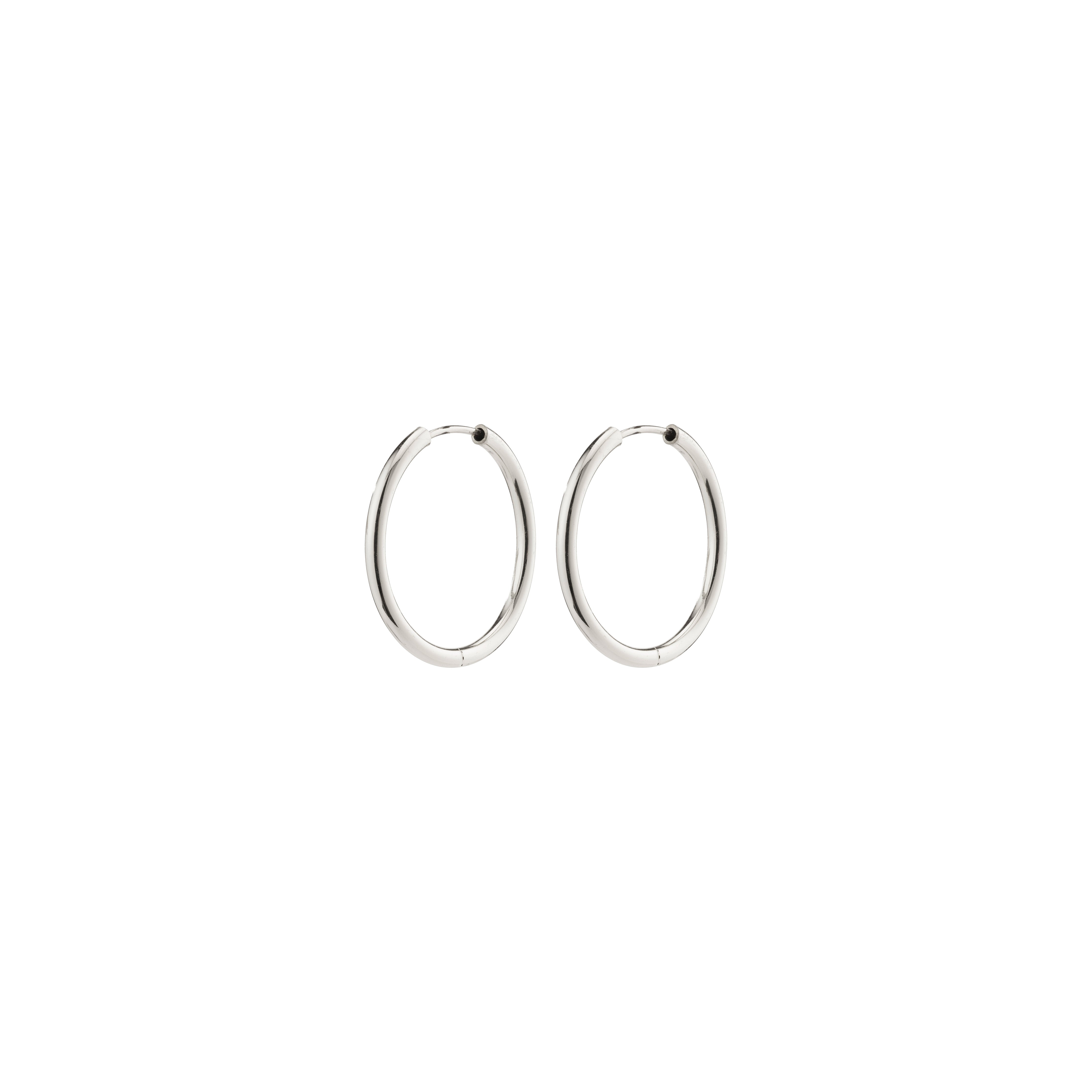 APRIL small hoop earrings, silver-plated, 20 mm diameter, classic and versatile, made from 99% recycled materials, ideal for mixing with other jewellery pieces.