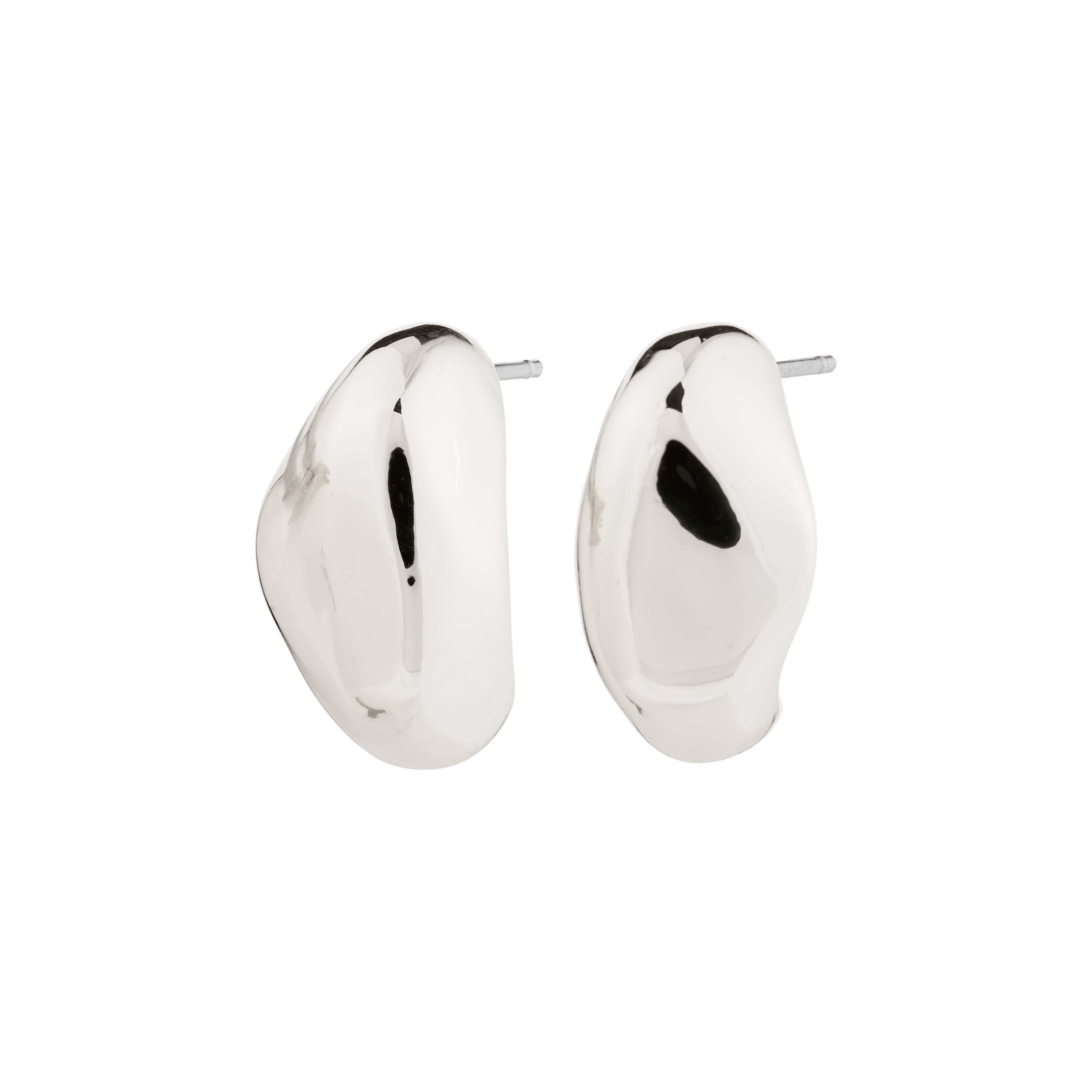 DUNE earrings silver-plated, featuring sleek curves and a polished finish, embody timeless elegance and modern style from Pilgrim.