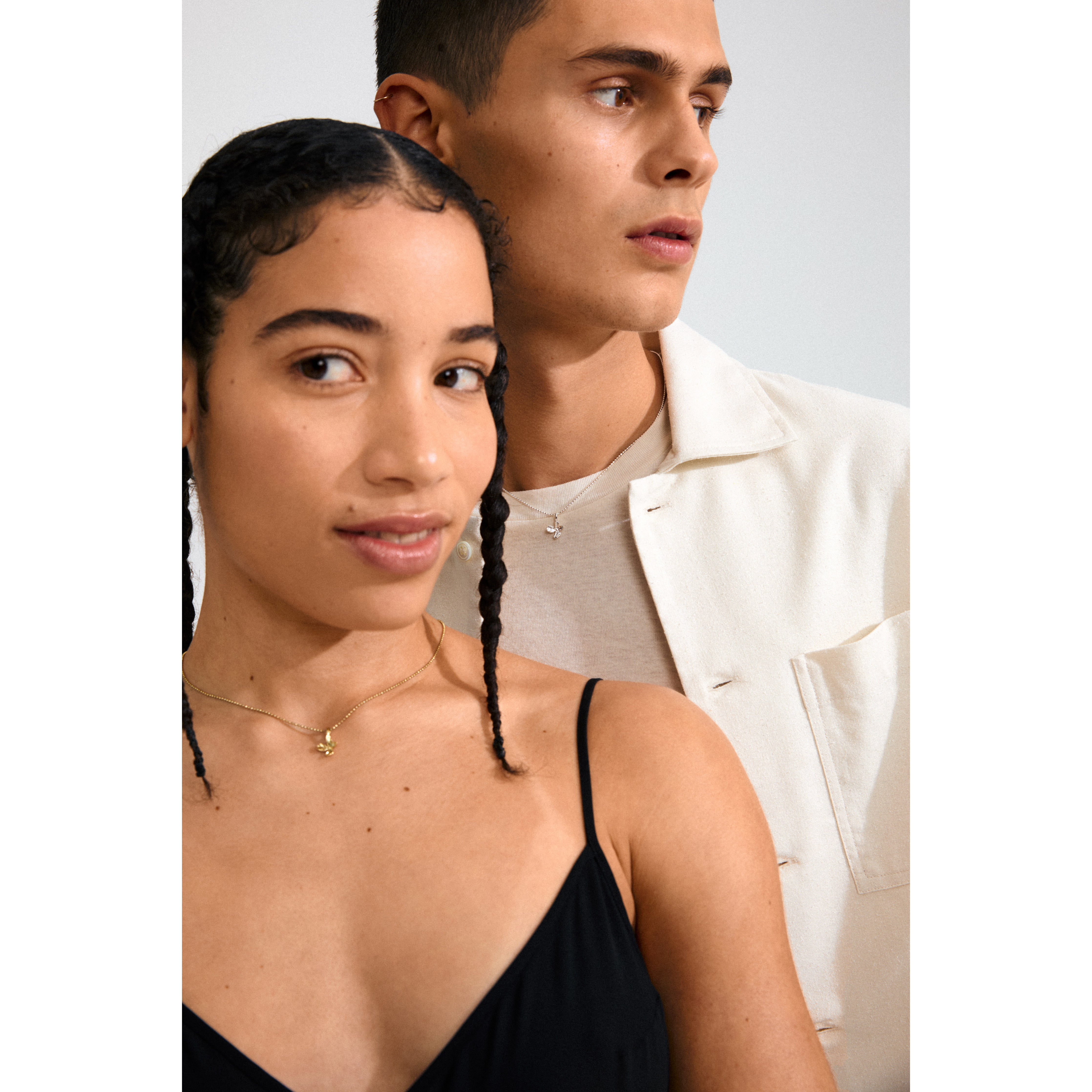 Silver-plated CHARM mini flower pendant, 99% recycled. Perfect for bracelets, necklaces, or hoops, adding a nature-inspired touch to your style.