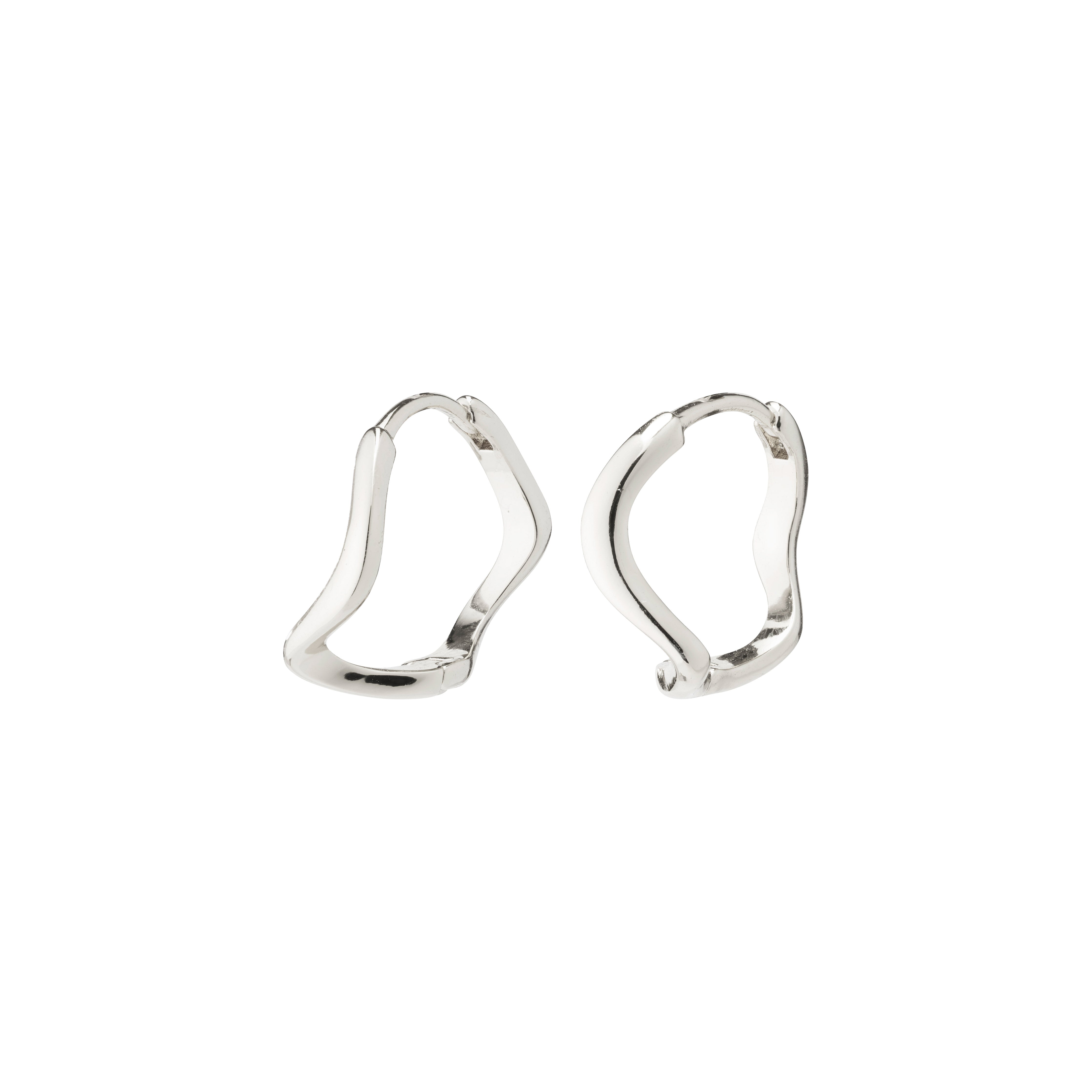 ALBERTE organic shape hoop earrings, silver-plated, featuring soft wavy designs inspired by nature, with a shiny, handcrafted appearance, perfect for autumn styling.