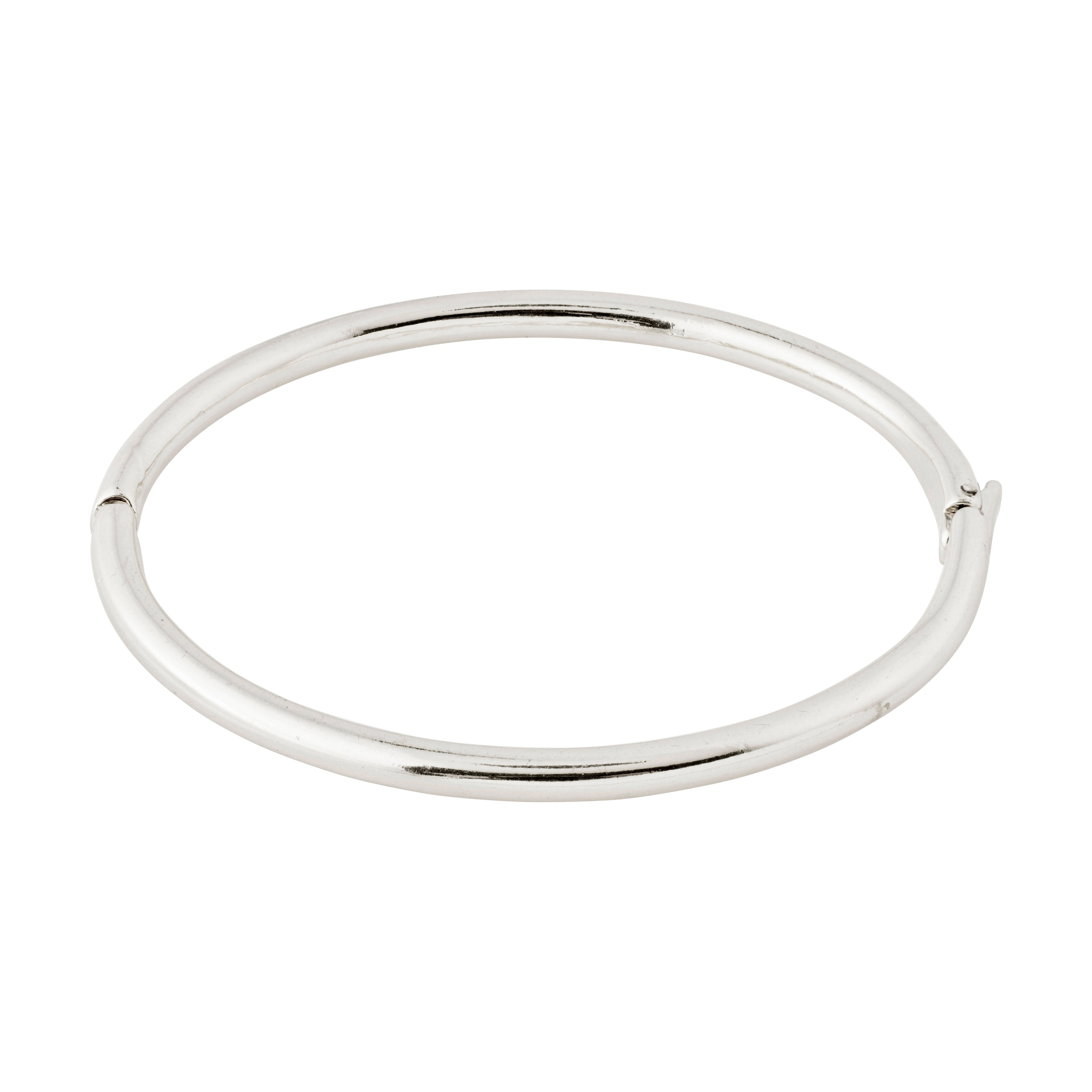 SOPHIA bangle bracelet, silver-plated, featuring a sleek design with shiny surfaces and an easy click lock, displayed on a white background.