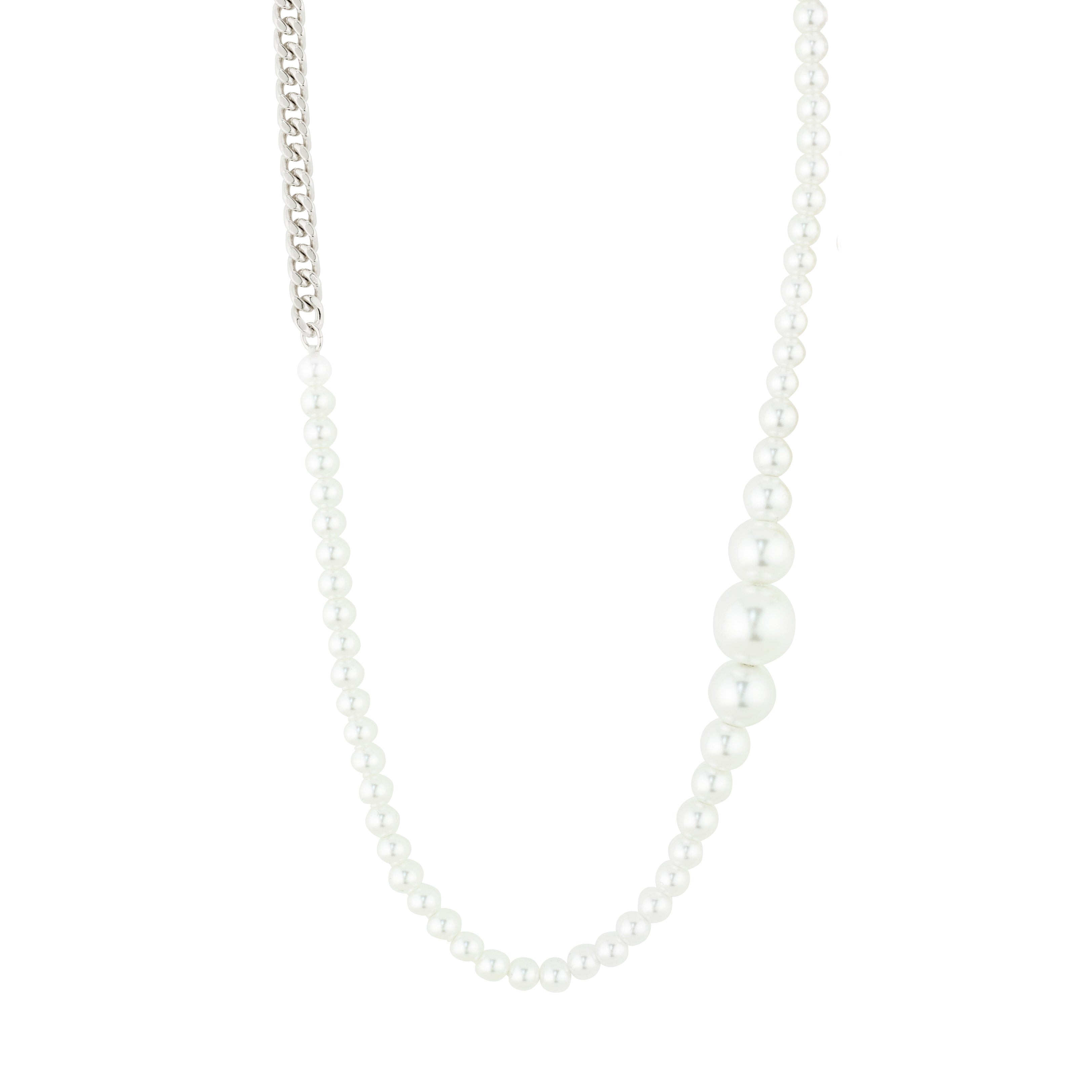 RELANDO pearl necklace silver-plated, featuring white glass pearls with a chunky silver curb chain, combining elegance with an urban edge.