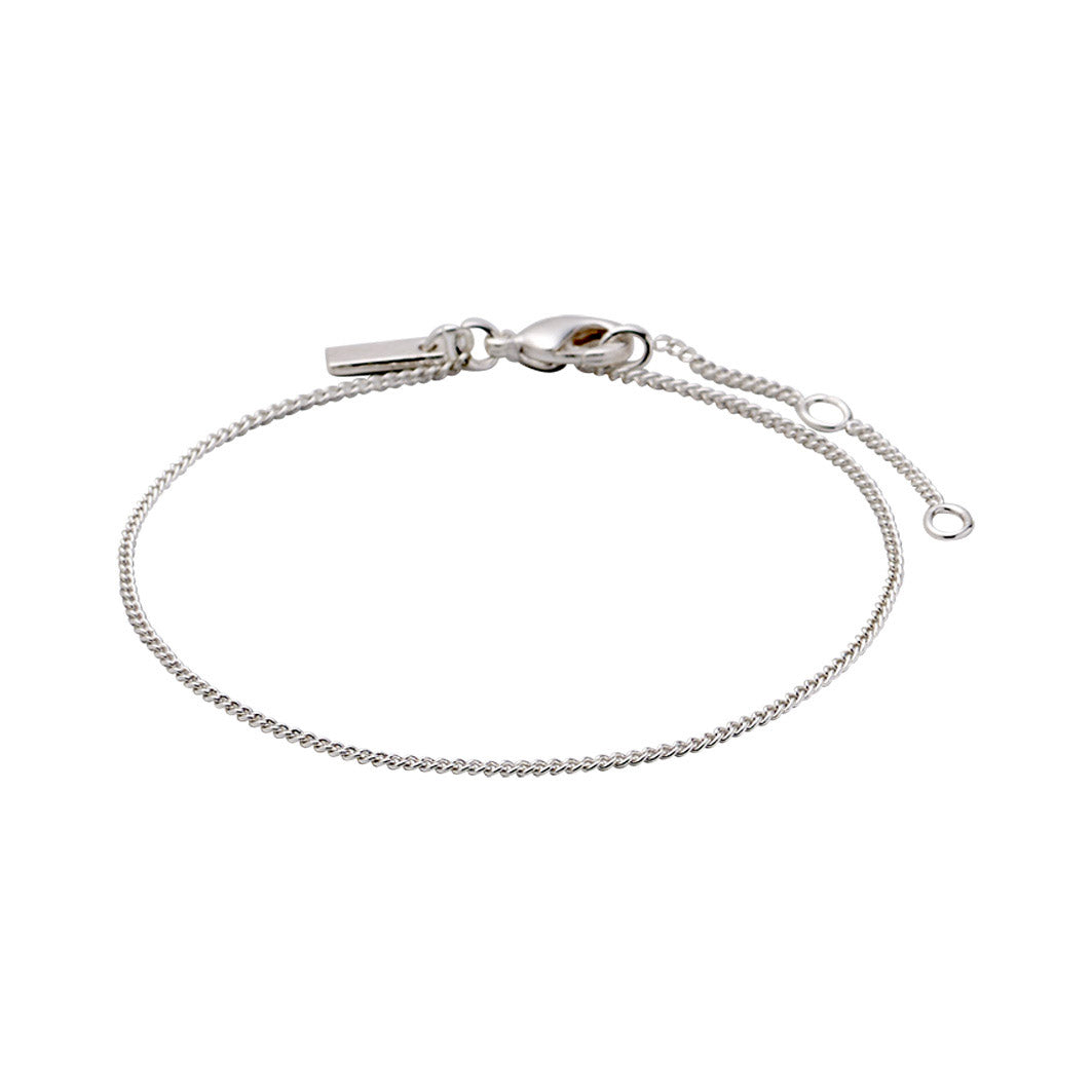 MY bracelet silver-plated, a stylish silver chain bracelet with a clasp, ideal for adding personalized charms, reflecting Pilgrim's Danish craftsmanship and modern elegance.