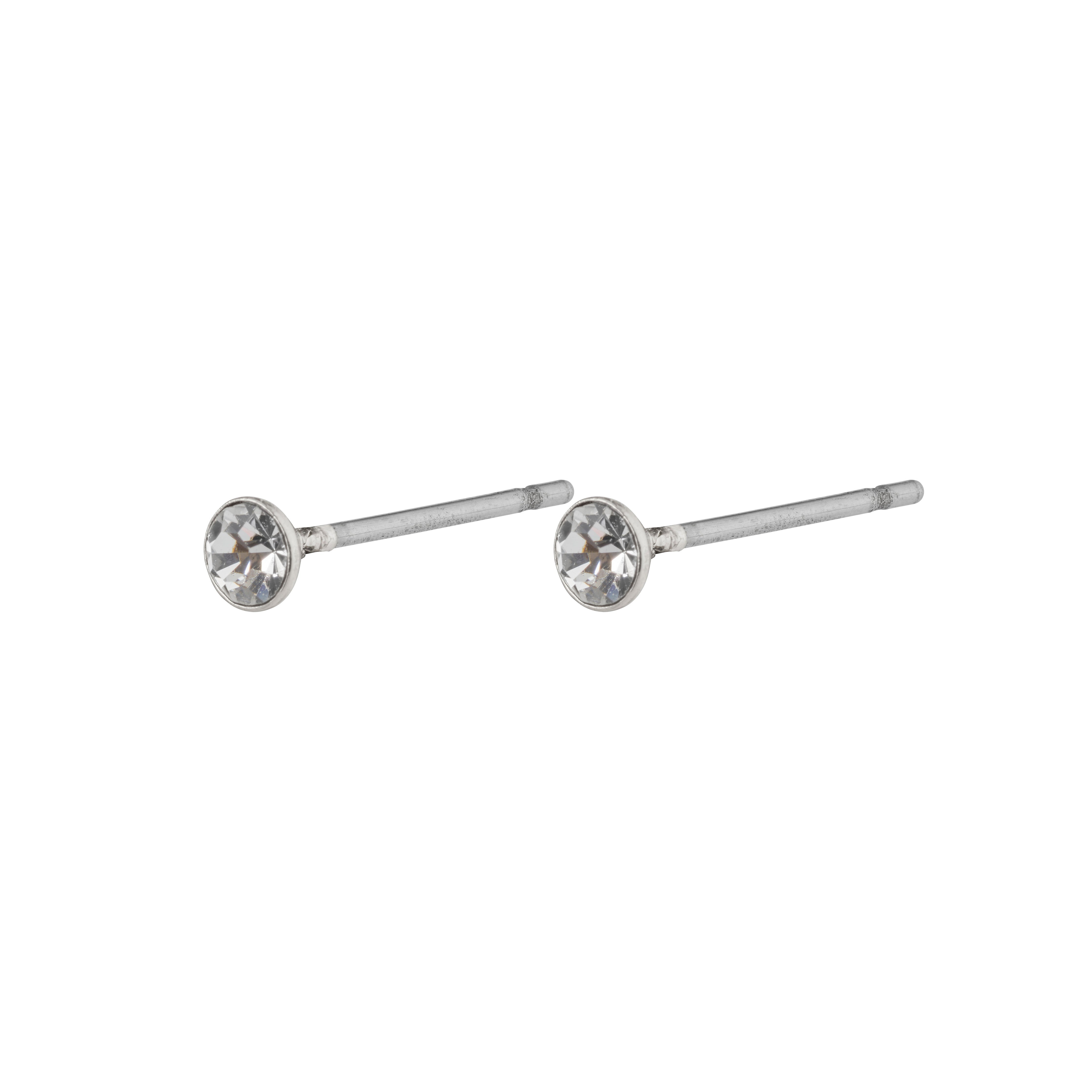SYLVIE small crystal stud earrings, silver-plated, featuring 3 mm Preciosa crystals, ideal for minimalist styling or multiple piercings, mounted in a silver-plated setting.
