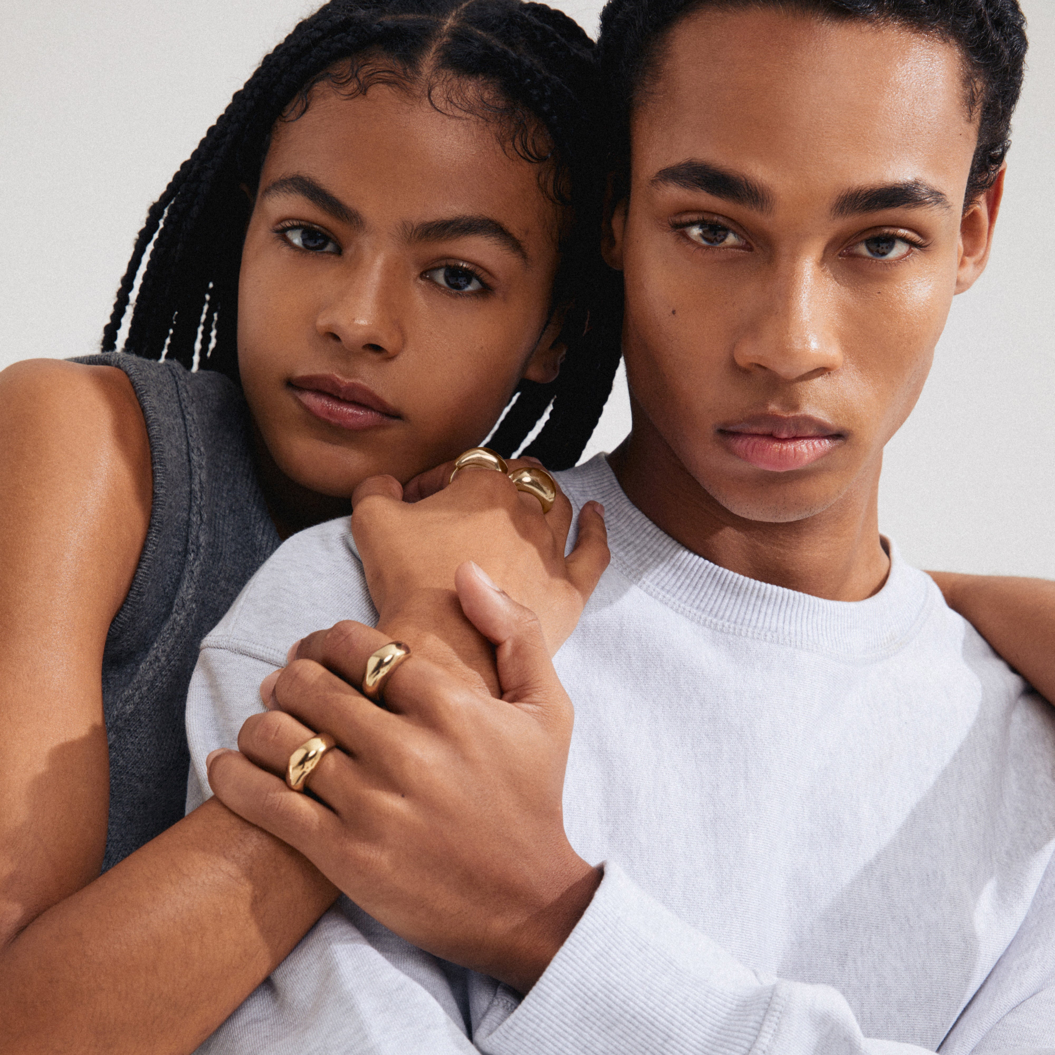Gold-plated HARRISON rings, 2-in-1 set from Pilgrim, featuring ultra chunky design for a trendy stacked look or sleek individual style. Adjustable, 99% recycled.