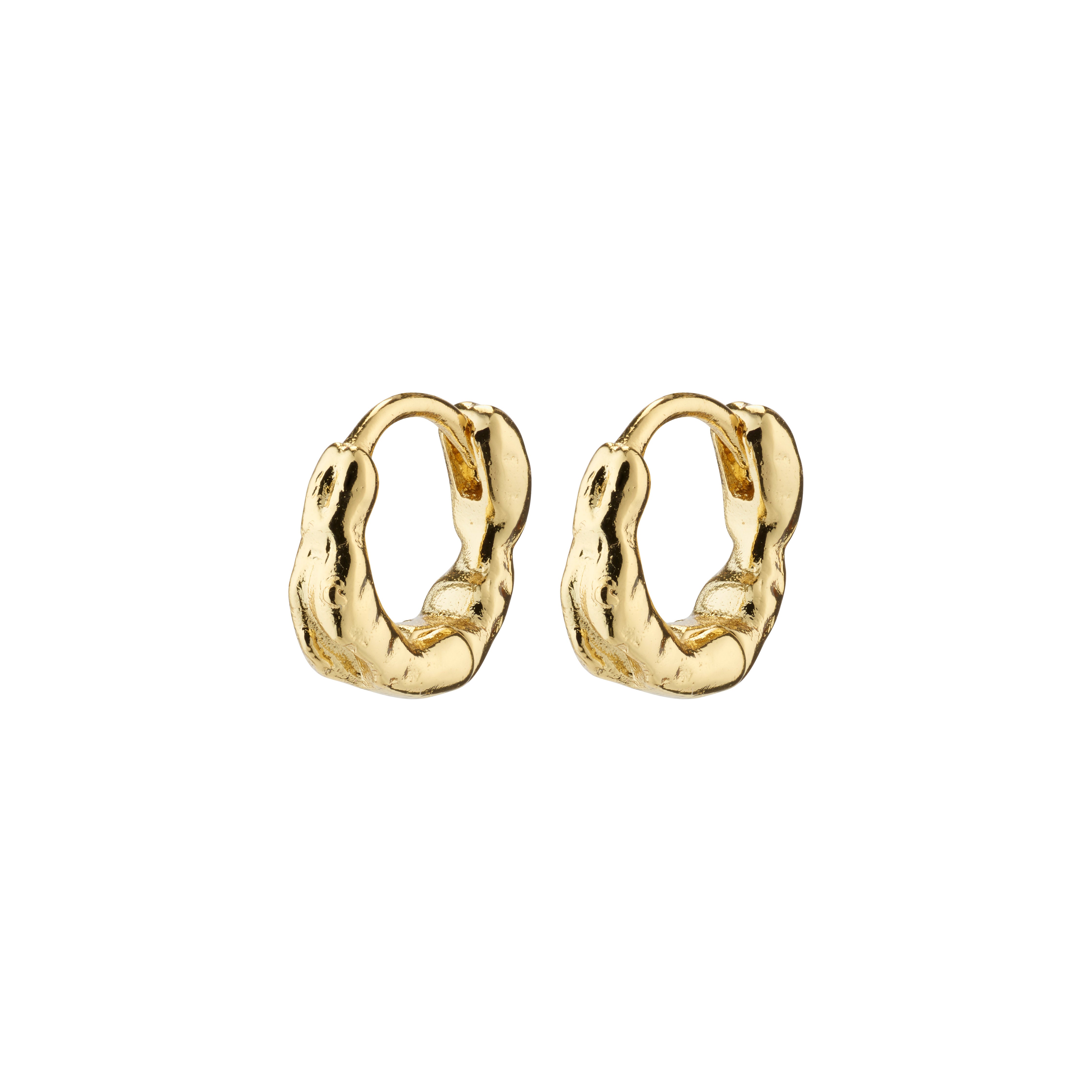 EDDY organic-shaped mini huggie hoops, gold-plated, featuring an undulating surface for a handcrafted, nature-inspired look, perfect for a curated ear style.