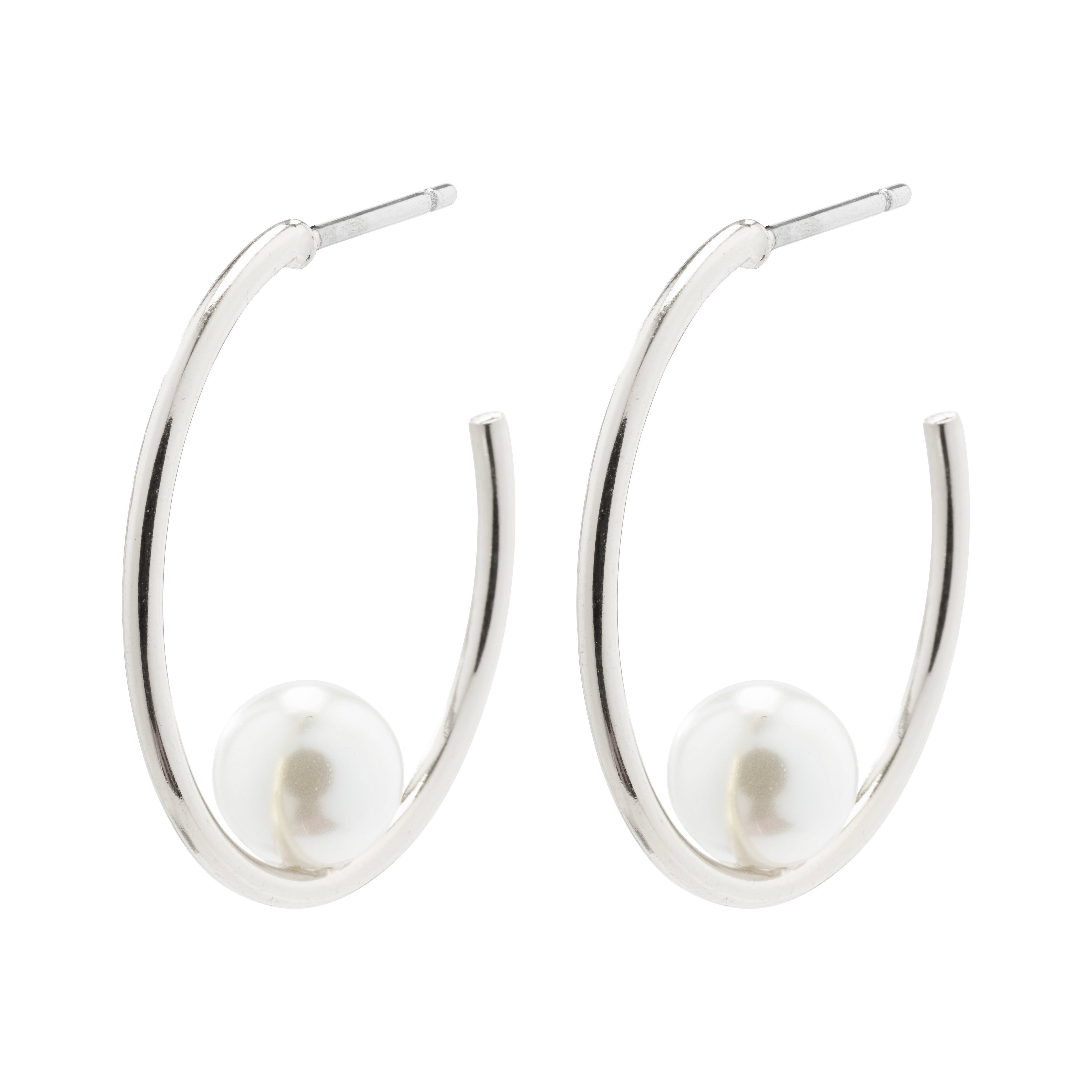 ELINE pearl hoop earrings, silver-plated, featuring a slender design with a central white pearl, embodying Pilgrim's elegant and timeless Danish craftsmanship.