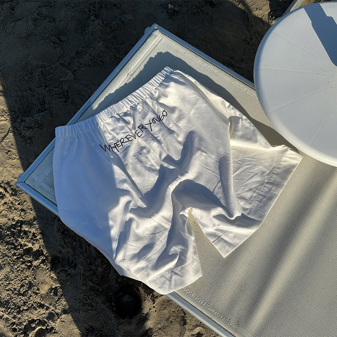 White Shorts XS/S, ideal for trendsetters, offering comfort and style for any journey. Perfectly embodies Pilgrim's blend of timeless and trendy Scandinavian design.