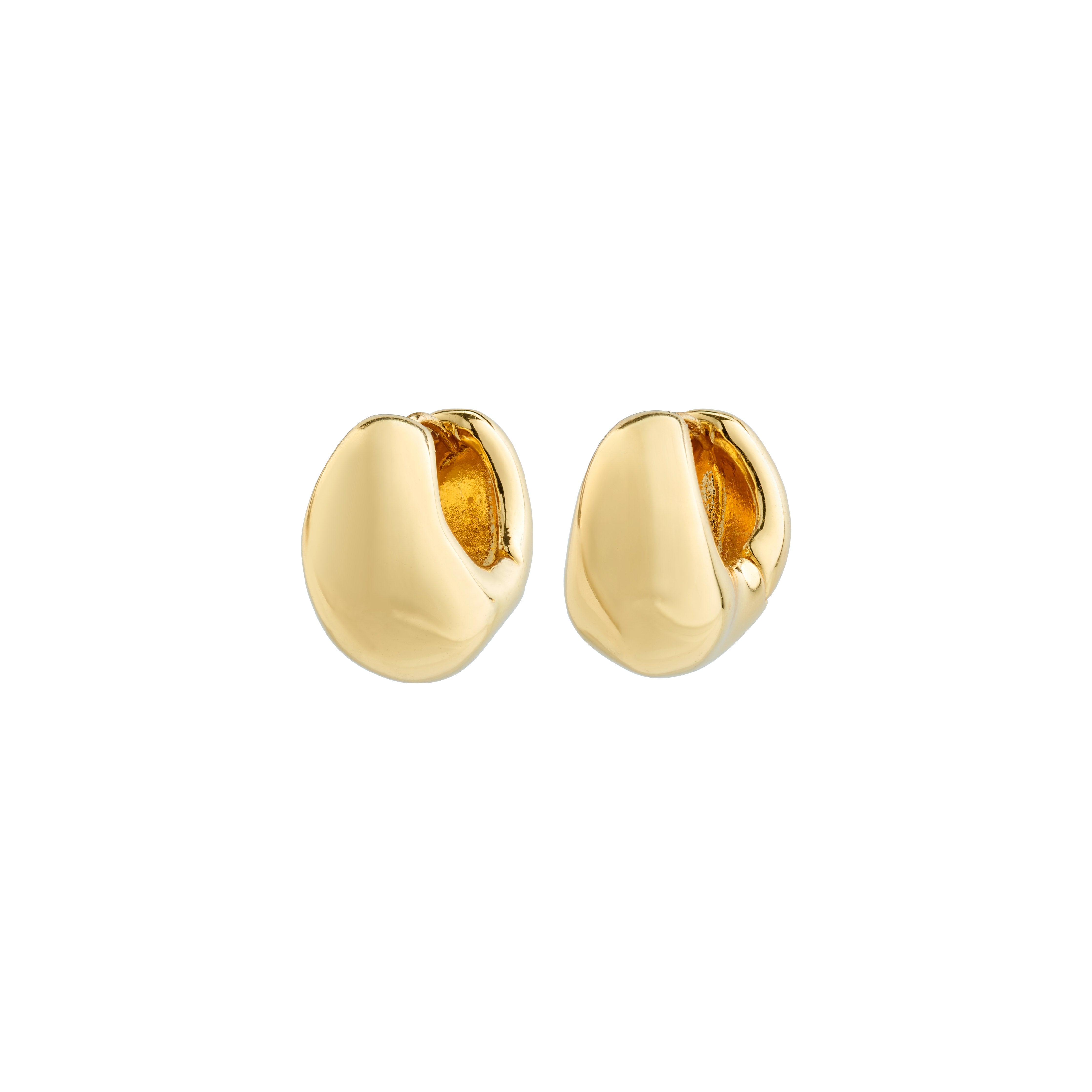 LIGHT chunky earrings gold-plated with wavy design, inspired by Scandinavian tradition, feature easy click clasps, crafted from 99% recycled materials.