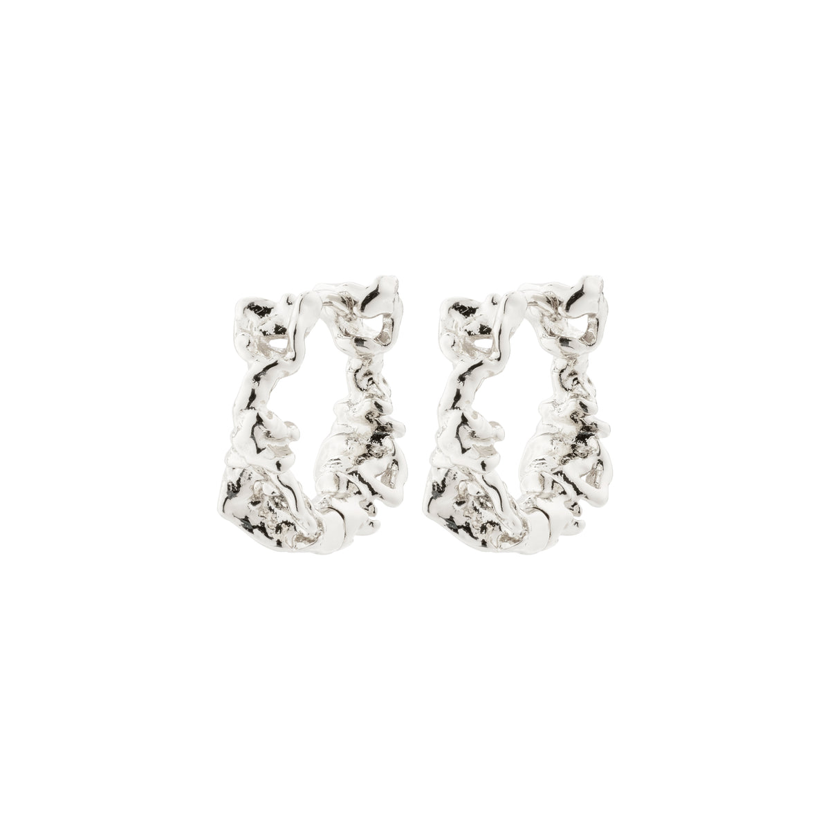 TRUST hoop earrings, silver-plated, with a simple, rustic design. Featuring an easy-to-use click clasp, perfect for complementing chunky knits and soft fabrics.
