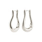 UNFOLD hoops silver-plated: Polished, wavy teardrop earrings with click closures, adding urban classiness. Crafted from 99% recycled material, perfect for versatile styling.