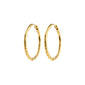 BETWEEN hoops gold-plated: Elegant, gold-plated hoops with an organic, minimalist design, perfect for adding a boho twist to any outfit. Crafted from 99% recycled materials.