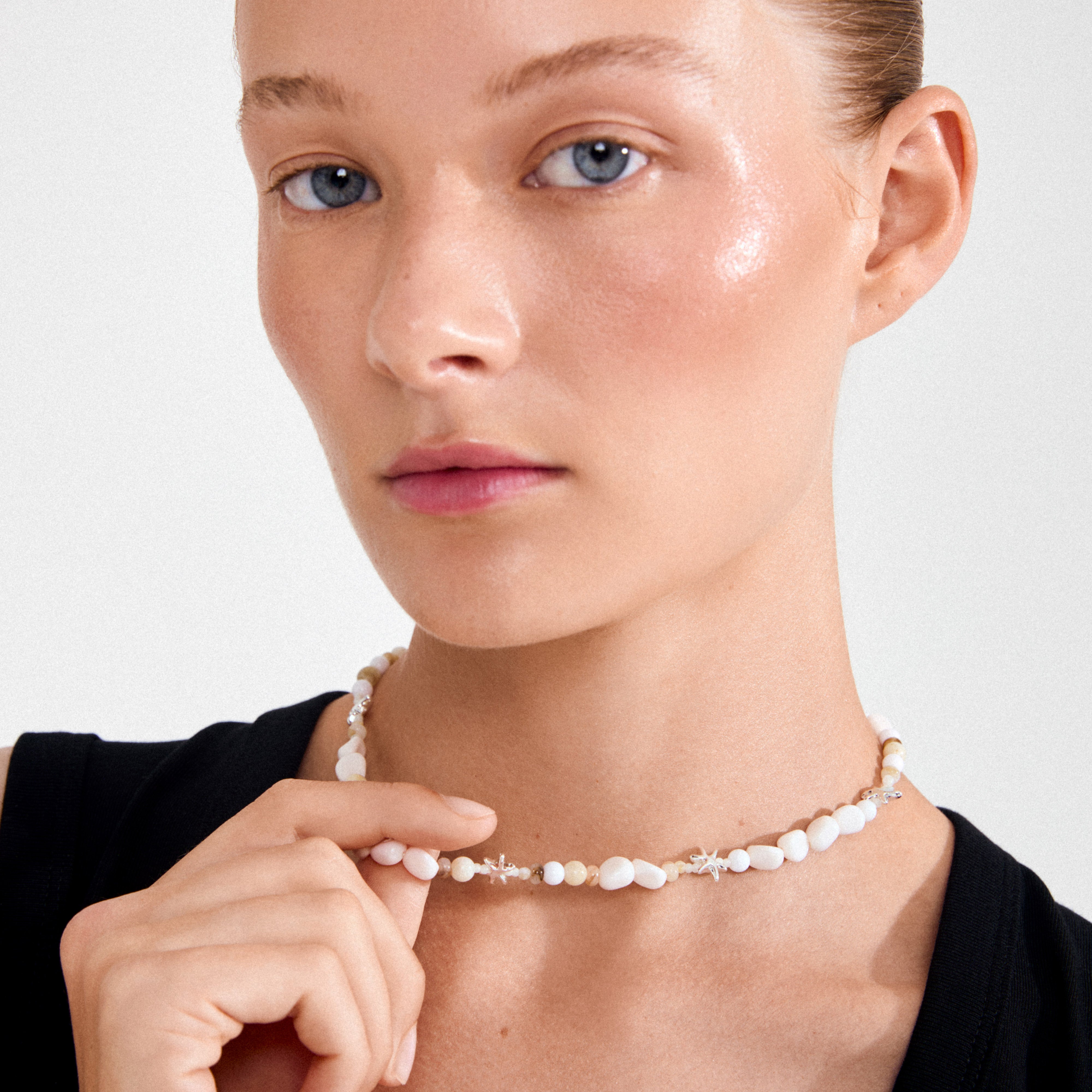 PRISM halskjede hvit/gullbelagt