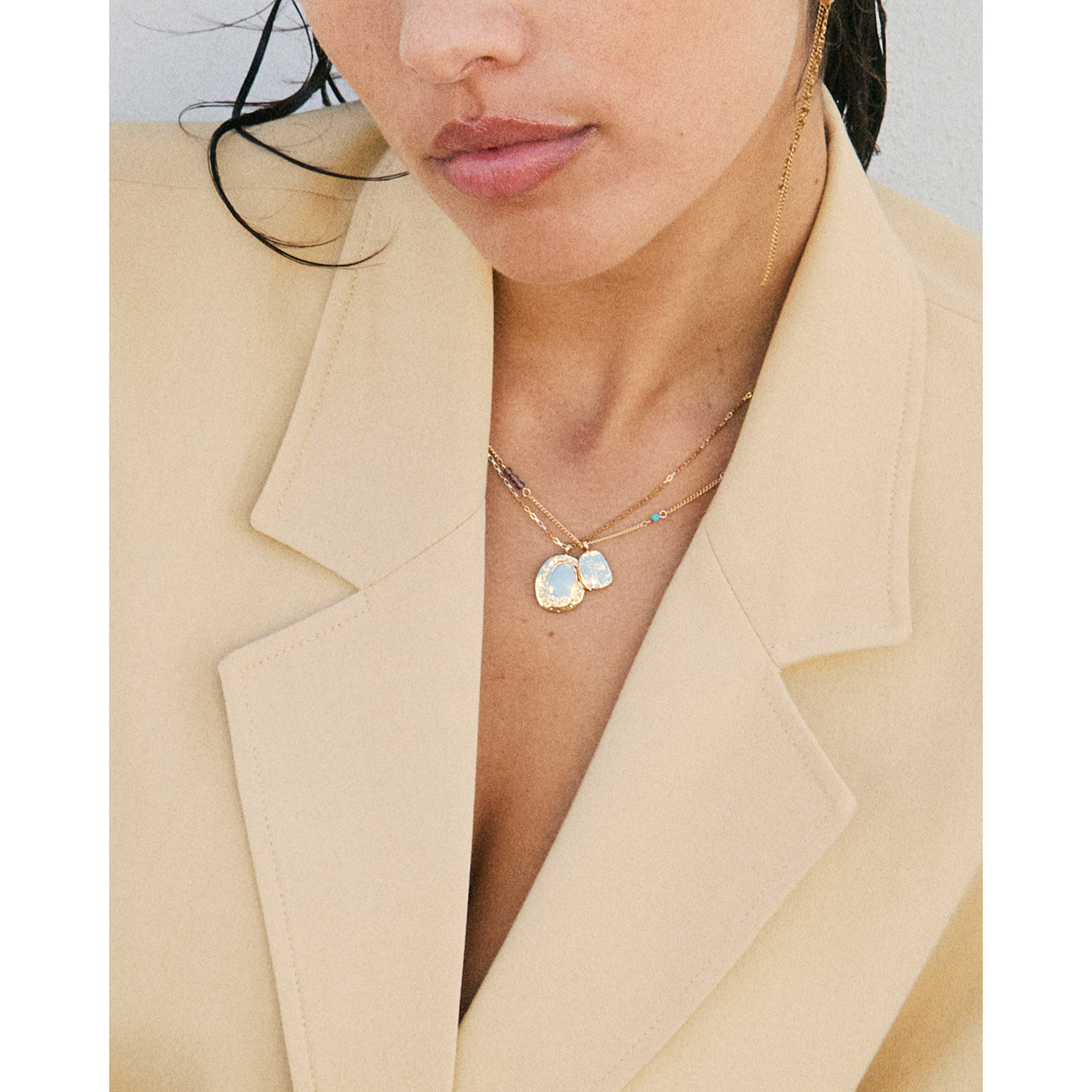 HERE necklace gold-plated