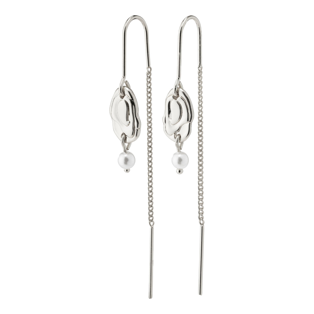 EMILIE chain earrings silver-plated with sleek chain design and pearl accents, inspired by nature's raw elegance, perfect for trendy, feminine autumn looks.