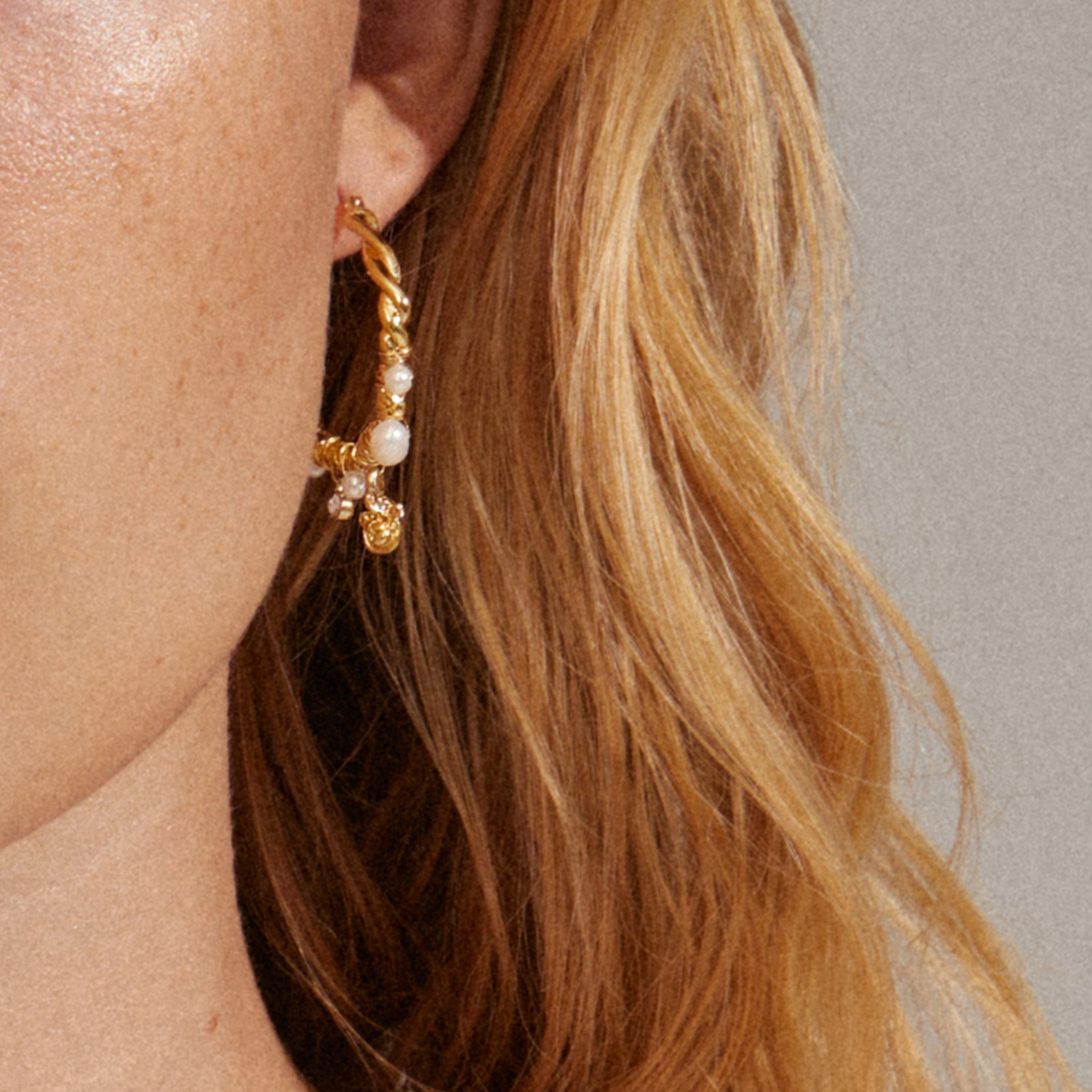 ANA pearl & crystal hoops gold-plated