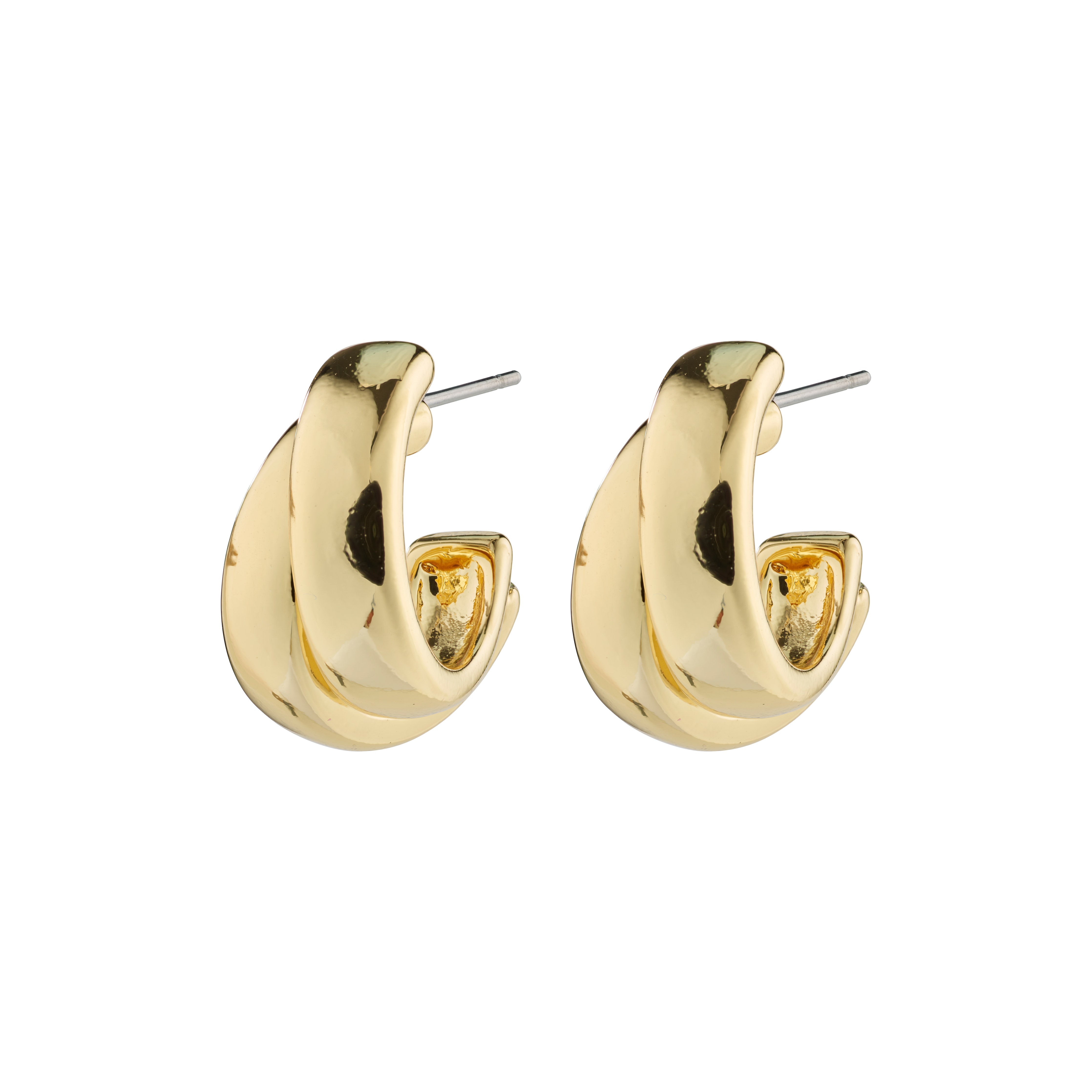 Gold-plated ORIT earrings featuring a chunky, curved silhouette and glossy surface, perfect for a trendy, finishing touch. Made from 98% recycled materials.