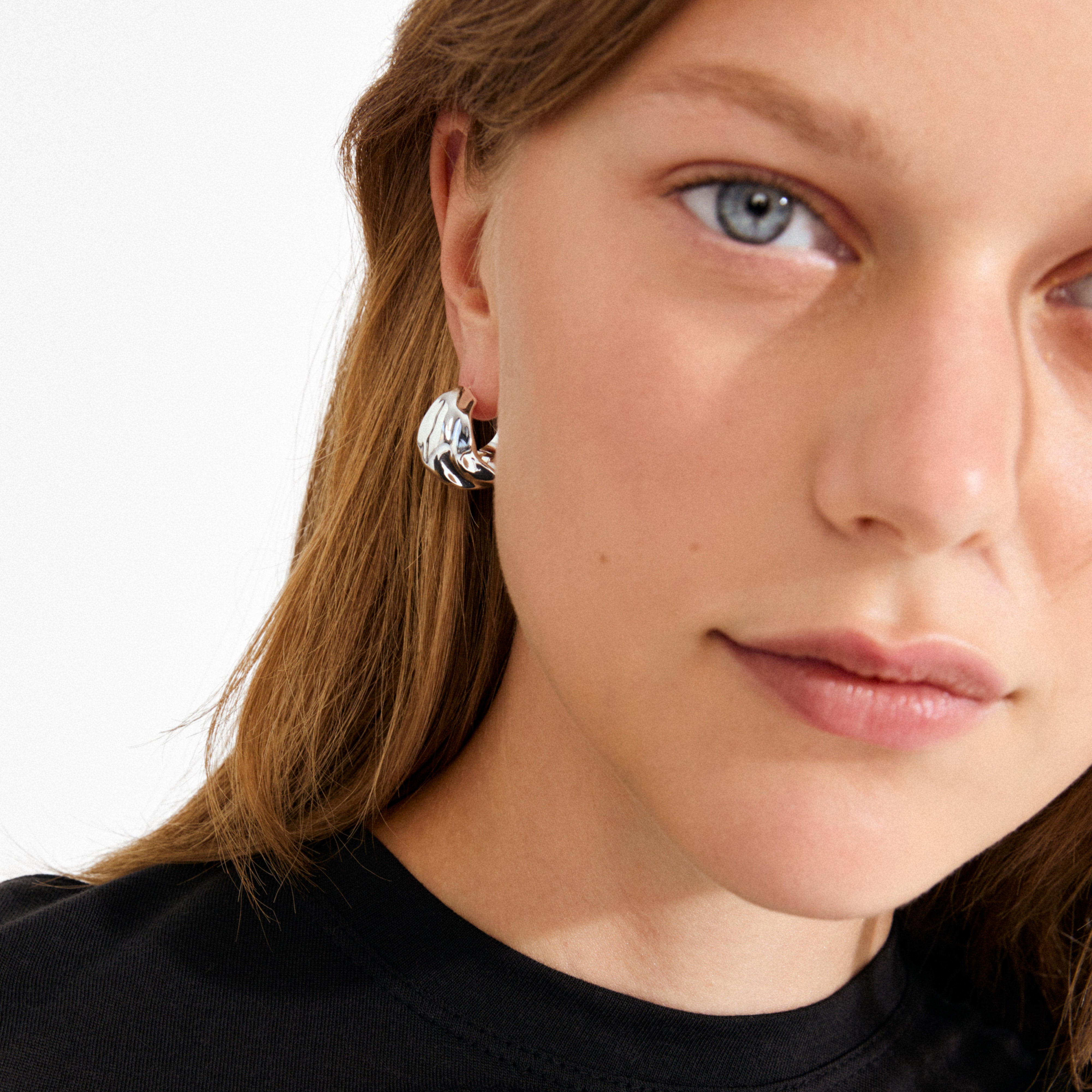 JOHNNIE øreringe sølvbelagt