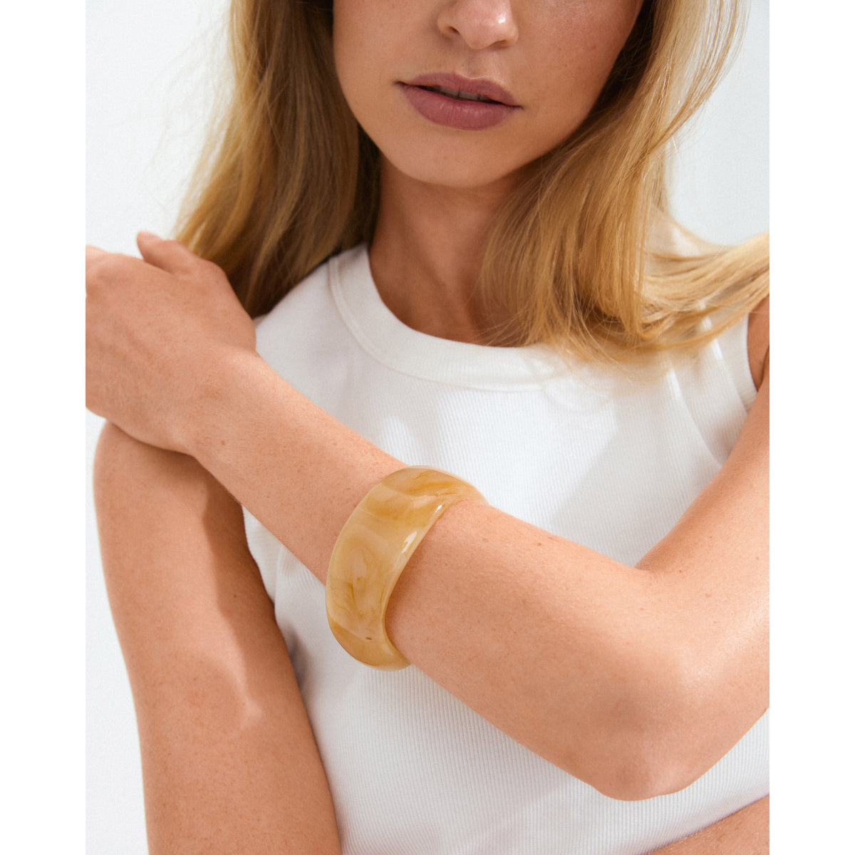 AASE Maxi Armreif honig