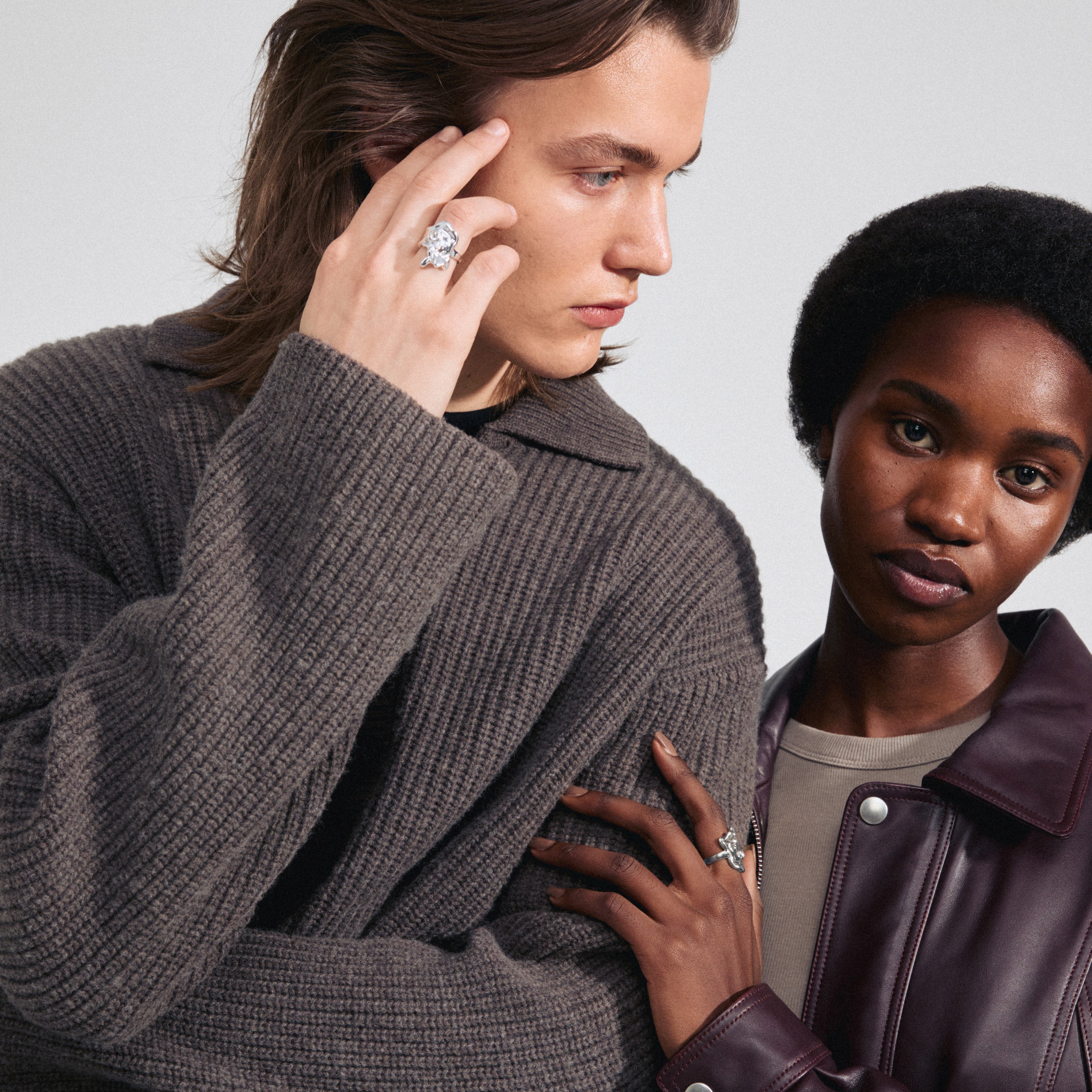 GIA crystal ring silver-plated showcased on a man's hand, featuring a unique, organic design with a sparkling Preciosa crystal, embodying Scandinavian style.