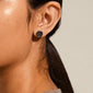 WYNONNA rustikke øreringer hematittbelagt