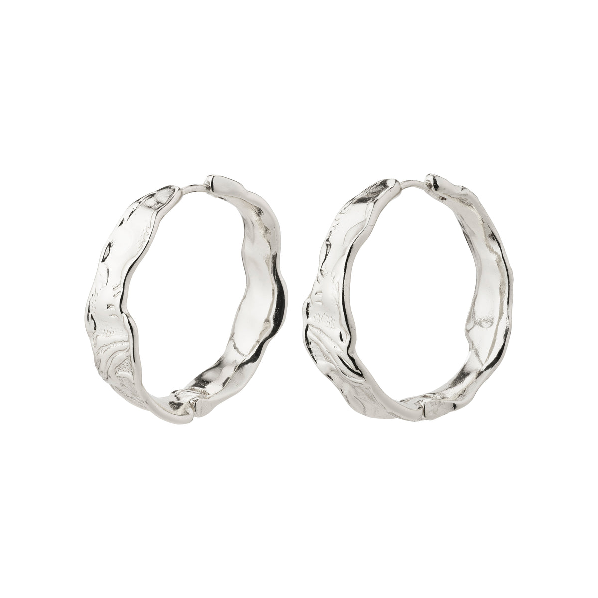 Silver-plated JULITA hoop earrings featuring a twisted design and wavy lines, exuding classic elegance and versatility.