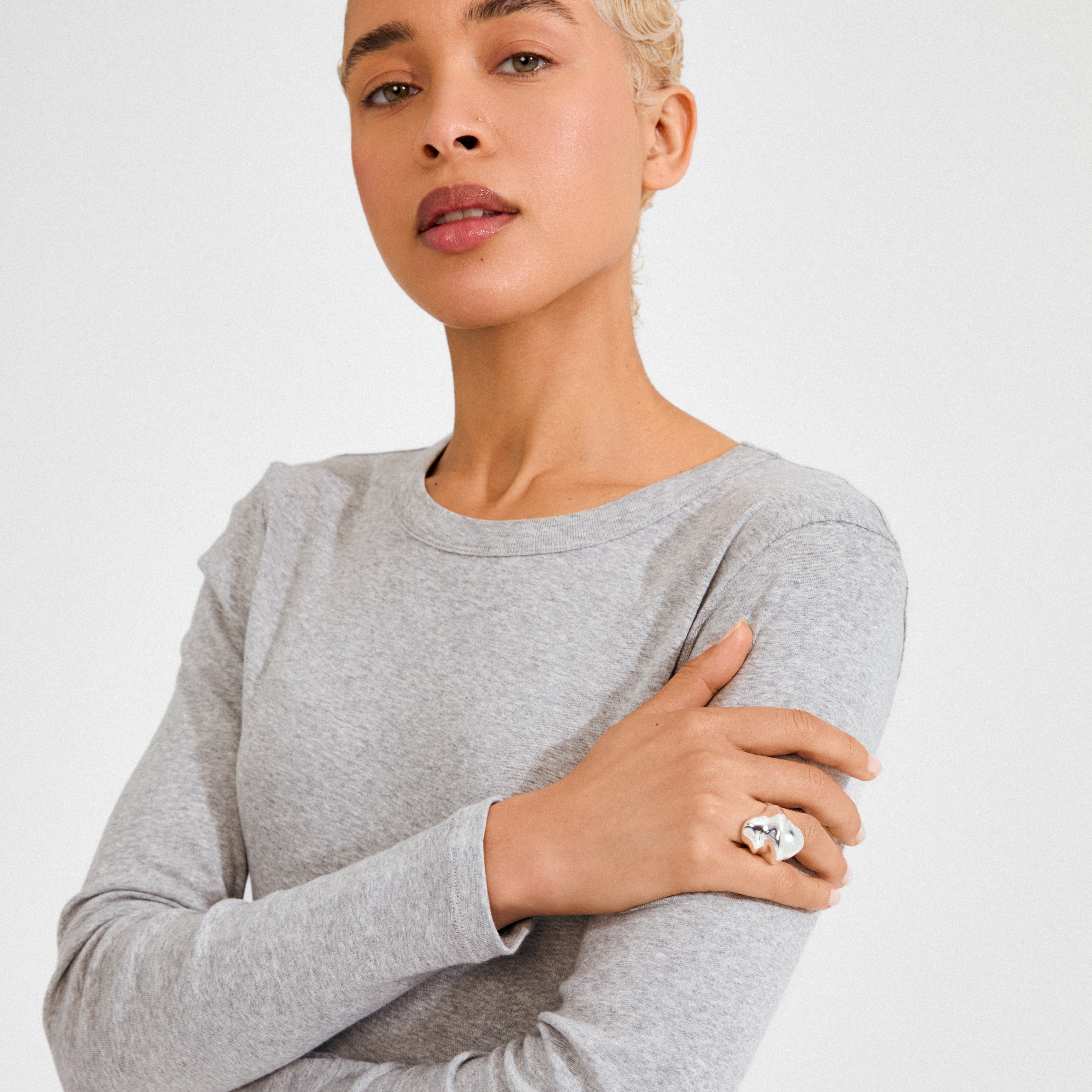 JOHNNIE Ring versilbert