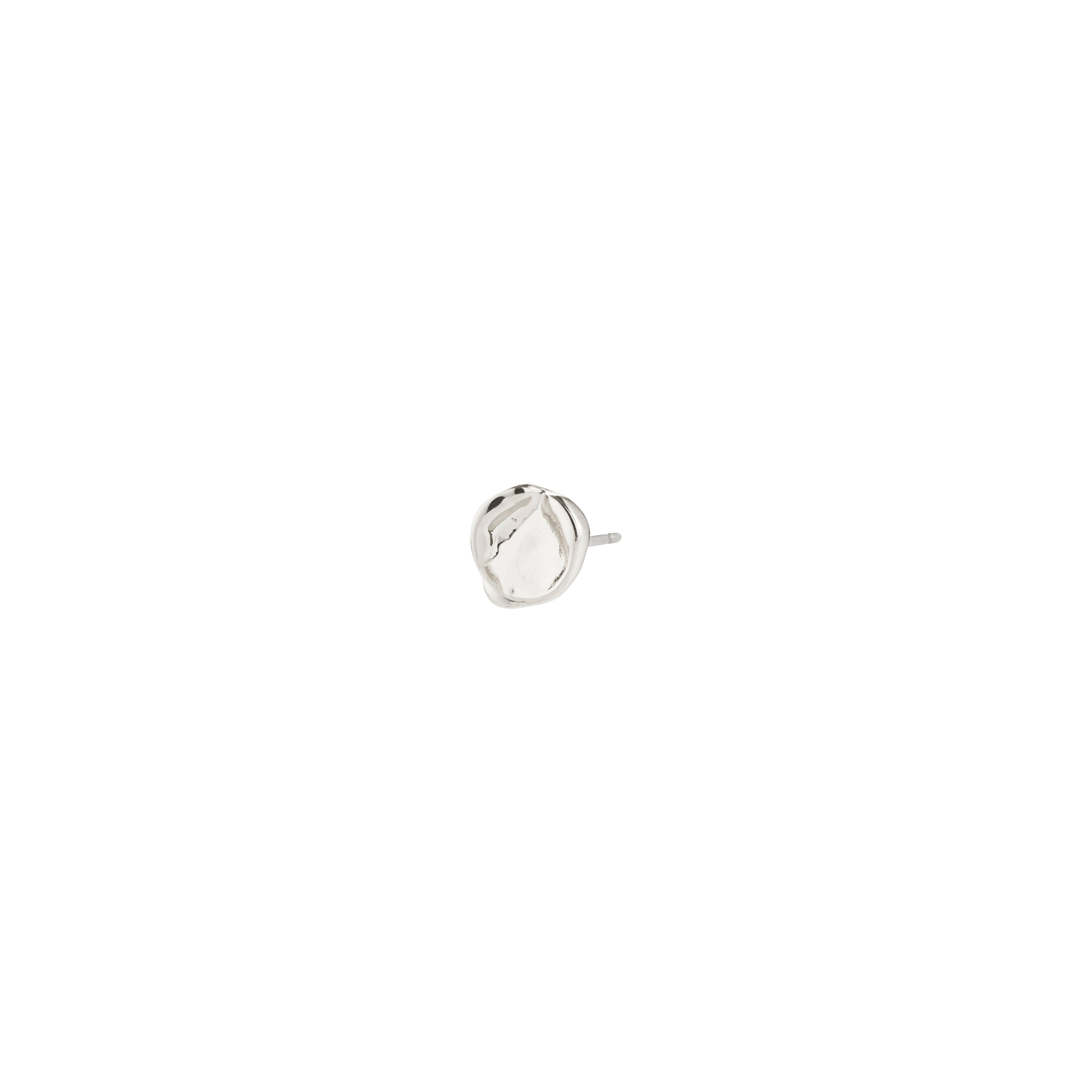 PORTER single earring, silver-plated with a shiny organic disc design, ideal for asymmetrical ear stacking. Crafted from 99% recycled material, aligning with Pilgrim's sustainable ethos.