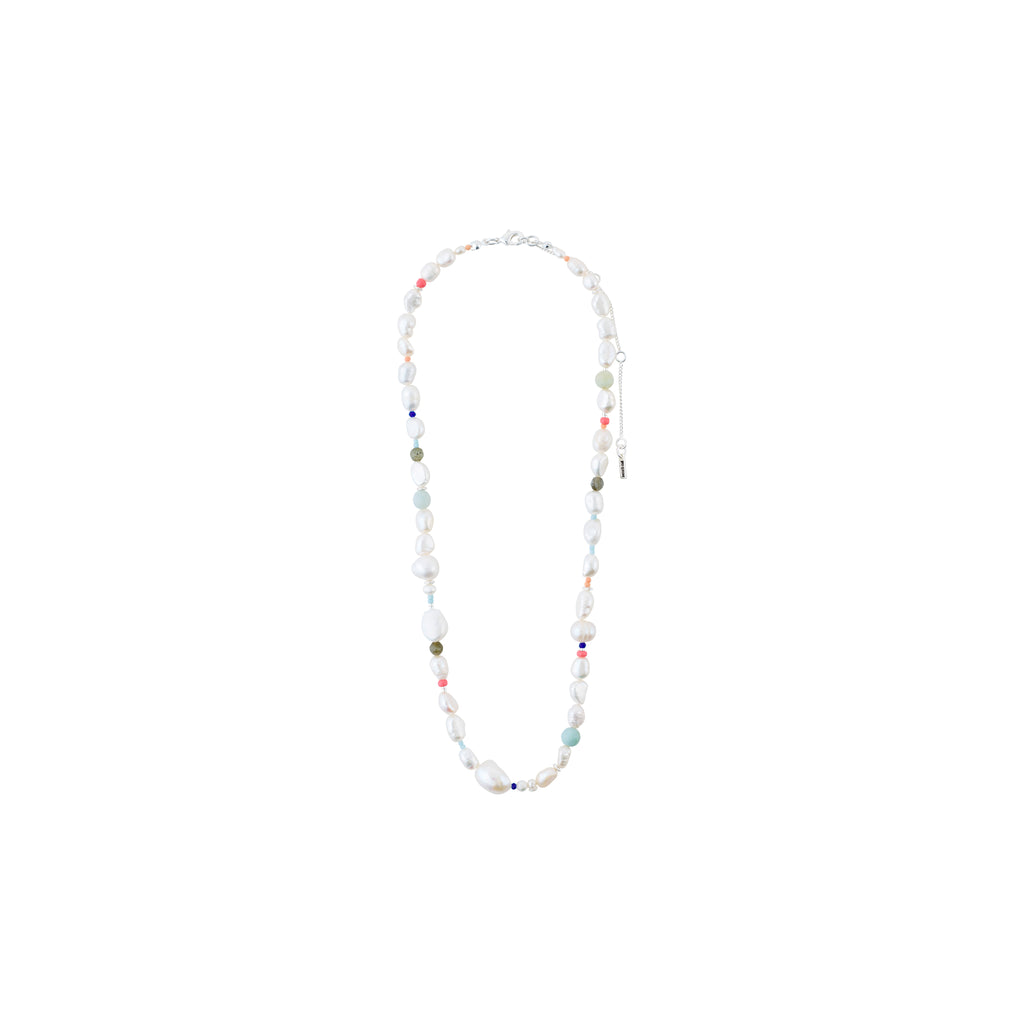 RAMONA freshwater pearl necklace, silver-plated, featuring irregular freshwater pearls and dark amazonite stones, offering a unique, playful, and elegant design.