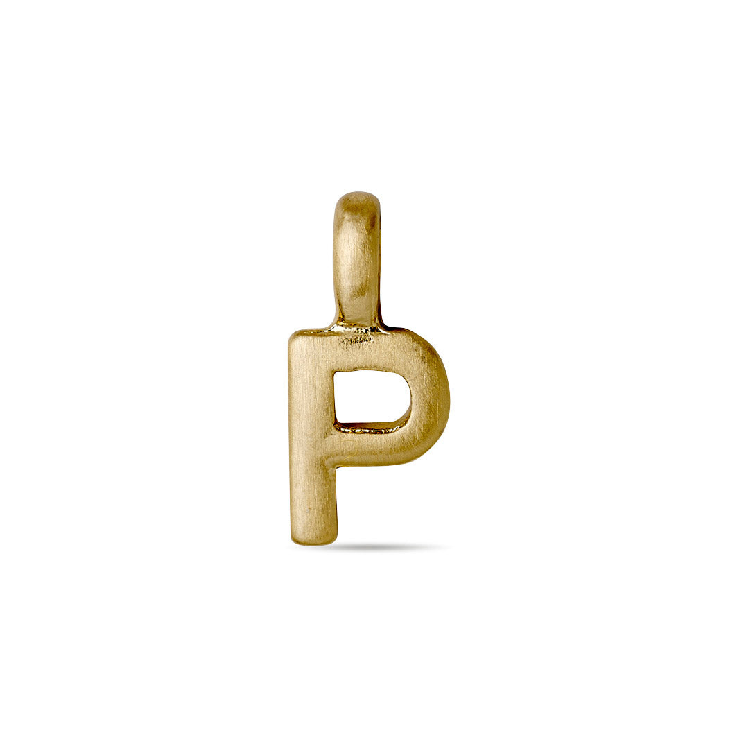 Gold-plated CHARM P pendant, perfect for personalization. Features a loop for easy attachment to chains or bracelets, offering a bespoke touch to your jewelry.