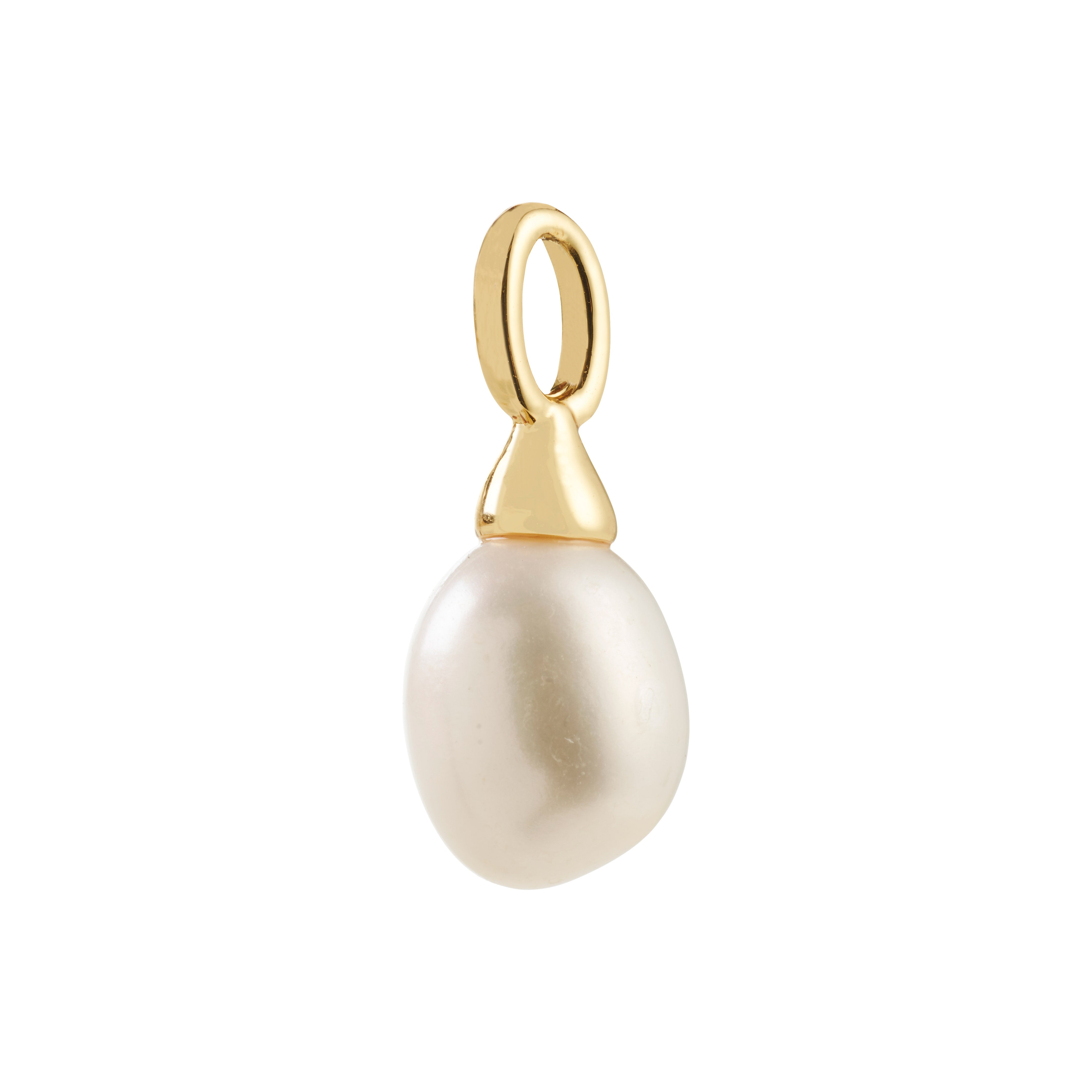 CHARM mini pearl pendant gold-plated, featuring a droplet-shaped freshwater pearl, elegantly blends classic design with contemporary style, reflecting Pilgrim's Scandinavian craftsmanship.