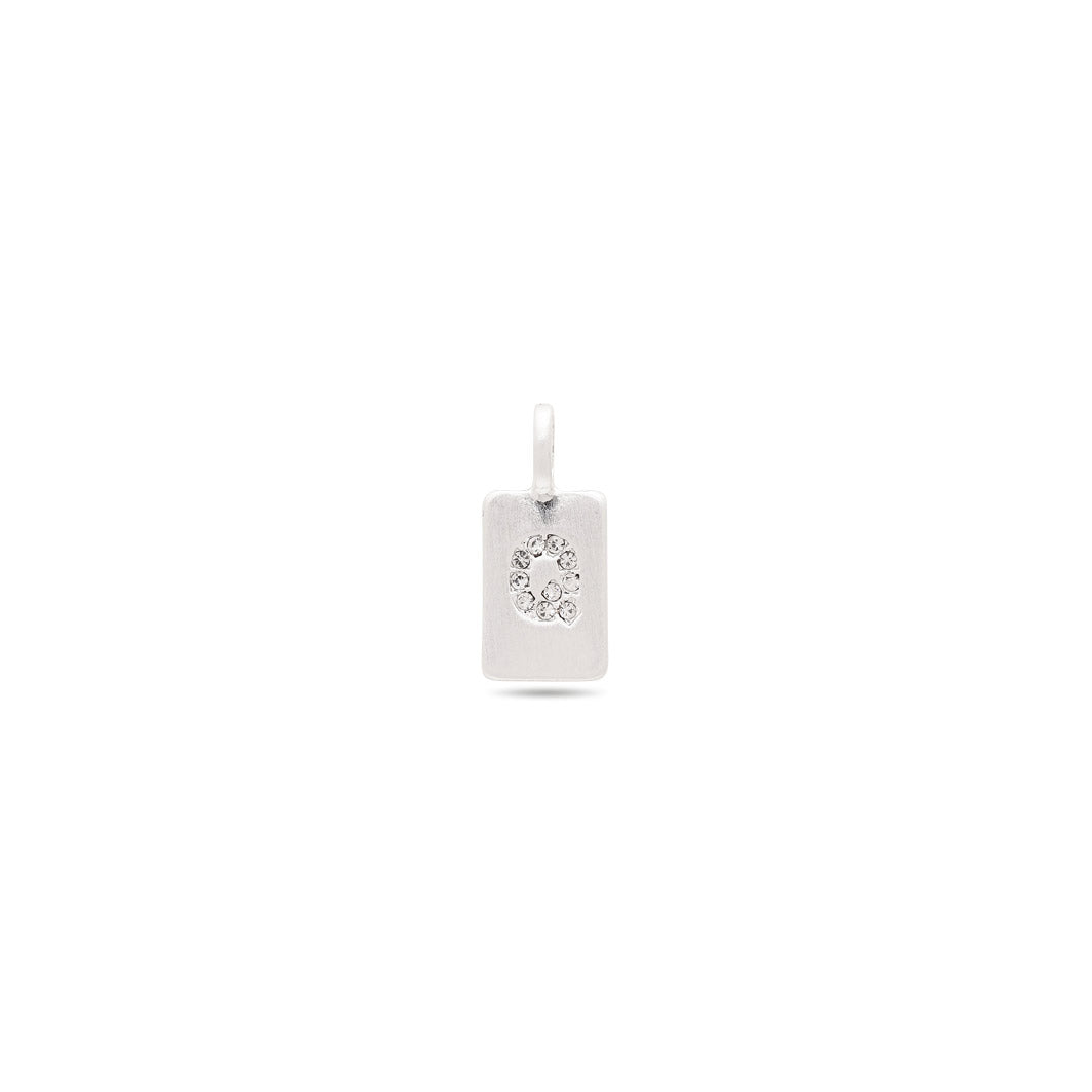 Silver-plated CHARM crystal Q pendant featuring a minimalist design with a central diamond. Ideal for personal expression, compatible with bracelets and necklaces.