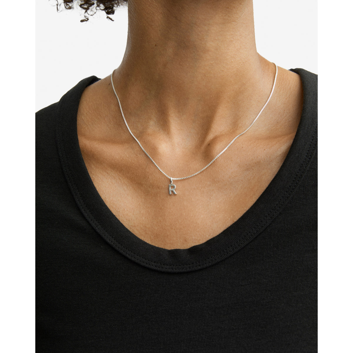 R pendant, silver-plated