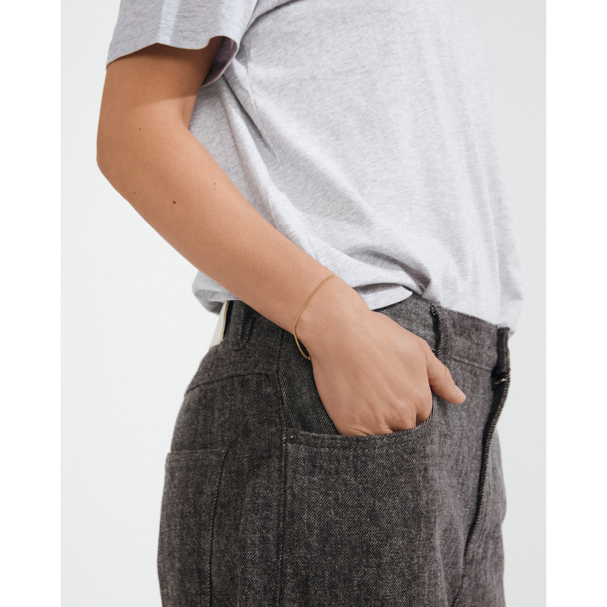xDEA BEAM ARMBAND 02