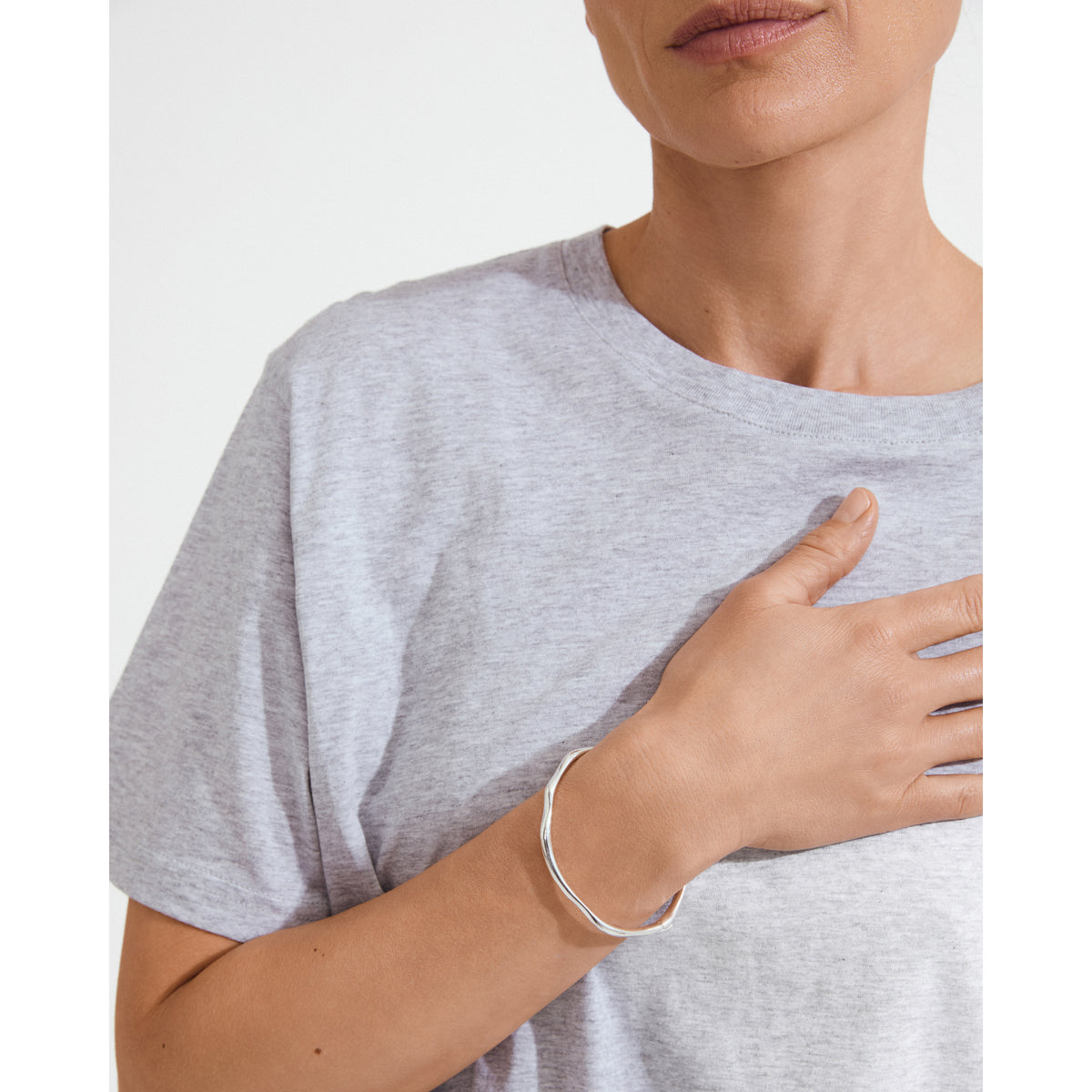 xDEA PAVE BANGLE