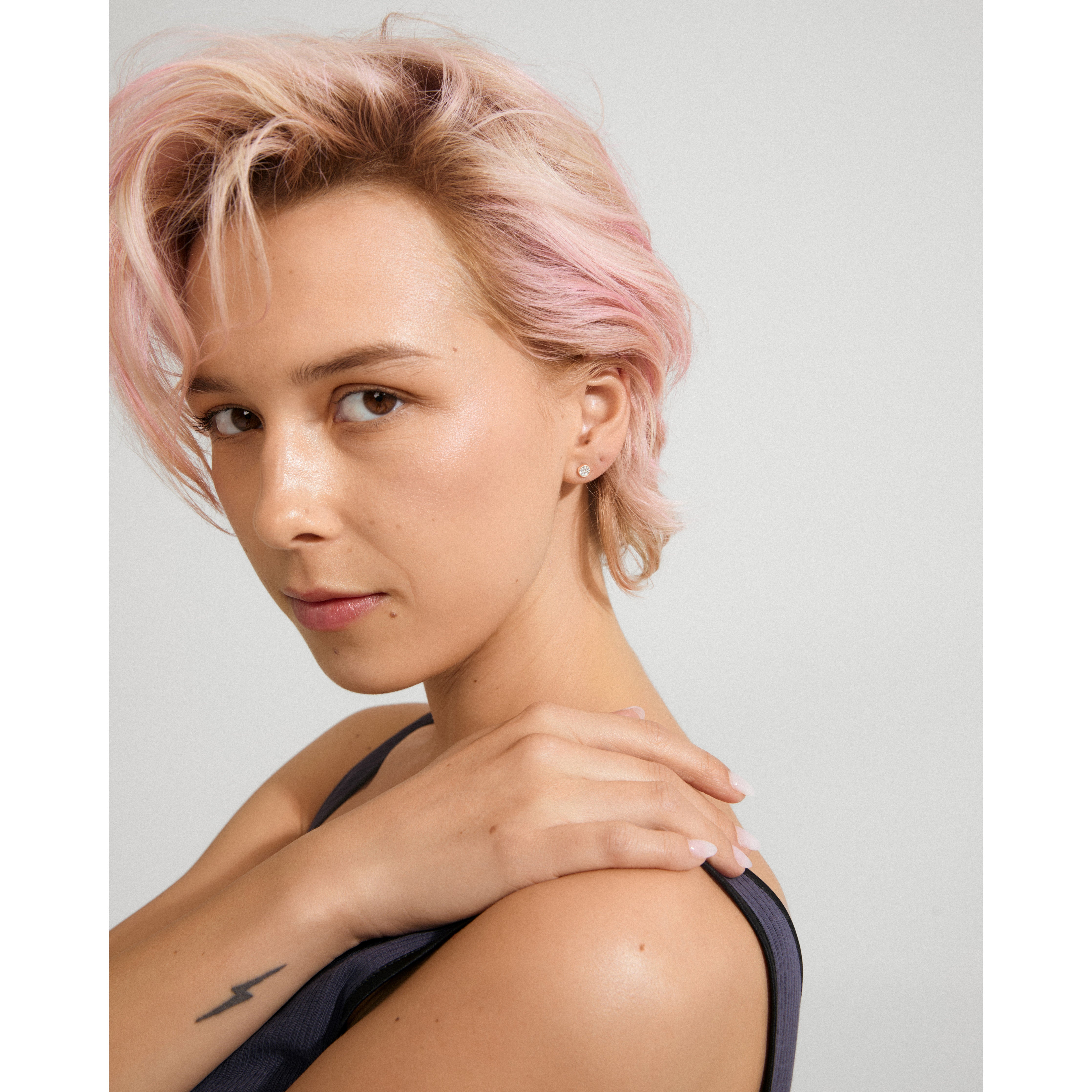 AVA stjärnörhängen roséguldpläterade