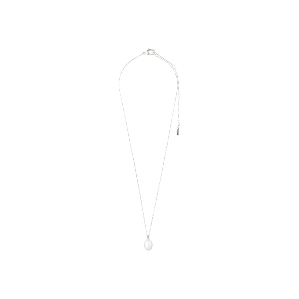 EILA freshwater pearl necklace silver-plated with a droplet-shaped pearl pendant, featuring modern, clean lines and soft, comfortable shapes, embodying timeless elegance and contemporary style.