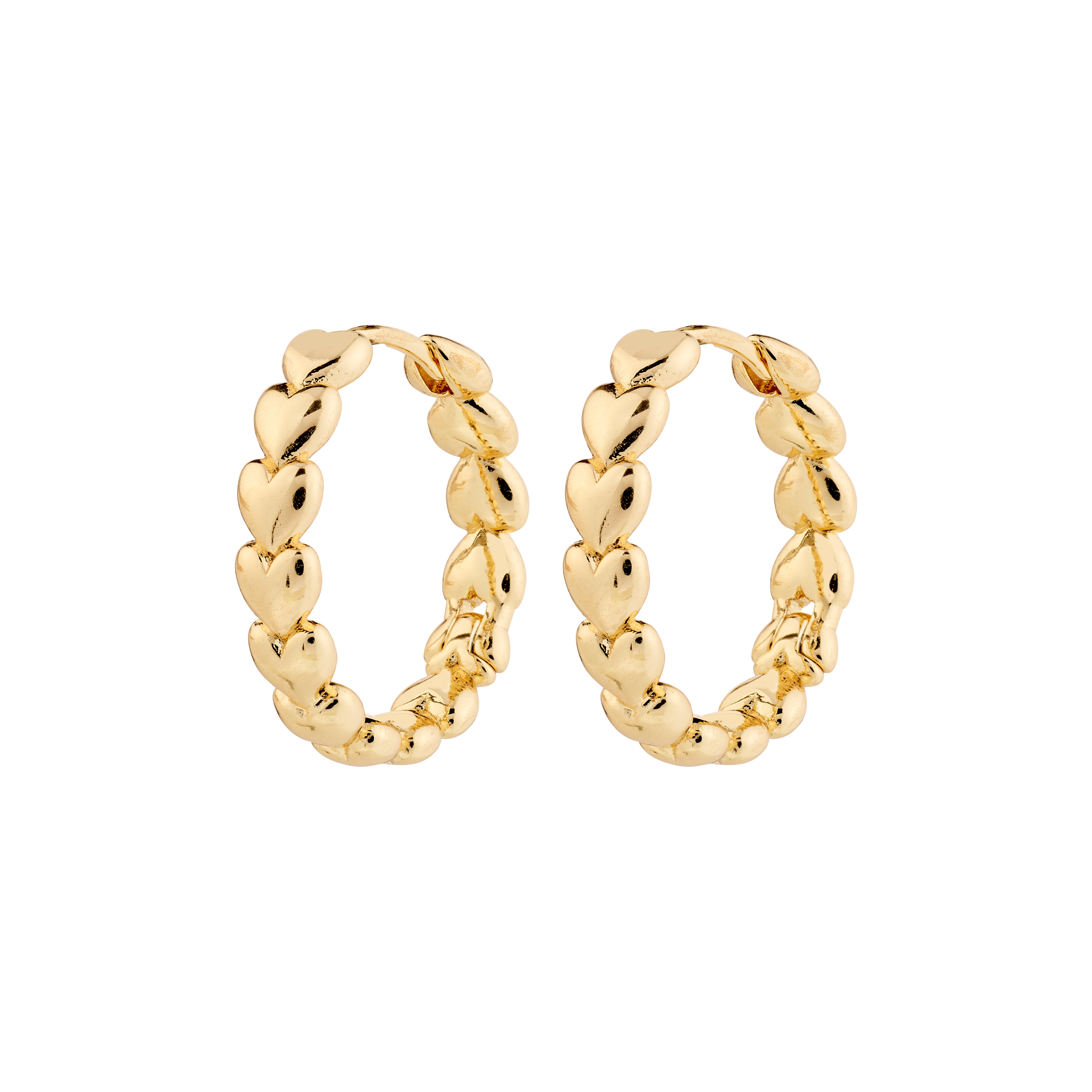 MAEVE gold-plated hoop earrings with heart design, featuring click clasps for easy wear, embodying Pilgrim's blend of timeless and trendy Scandinavian jewellery.