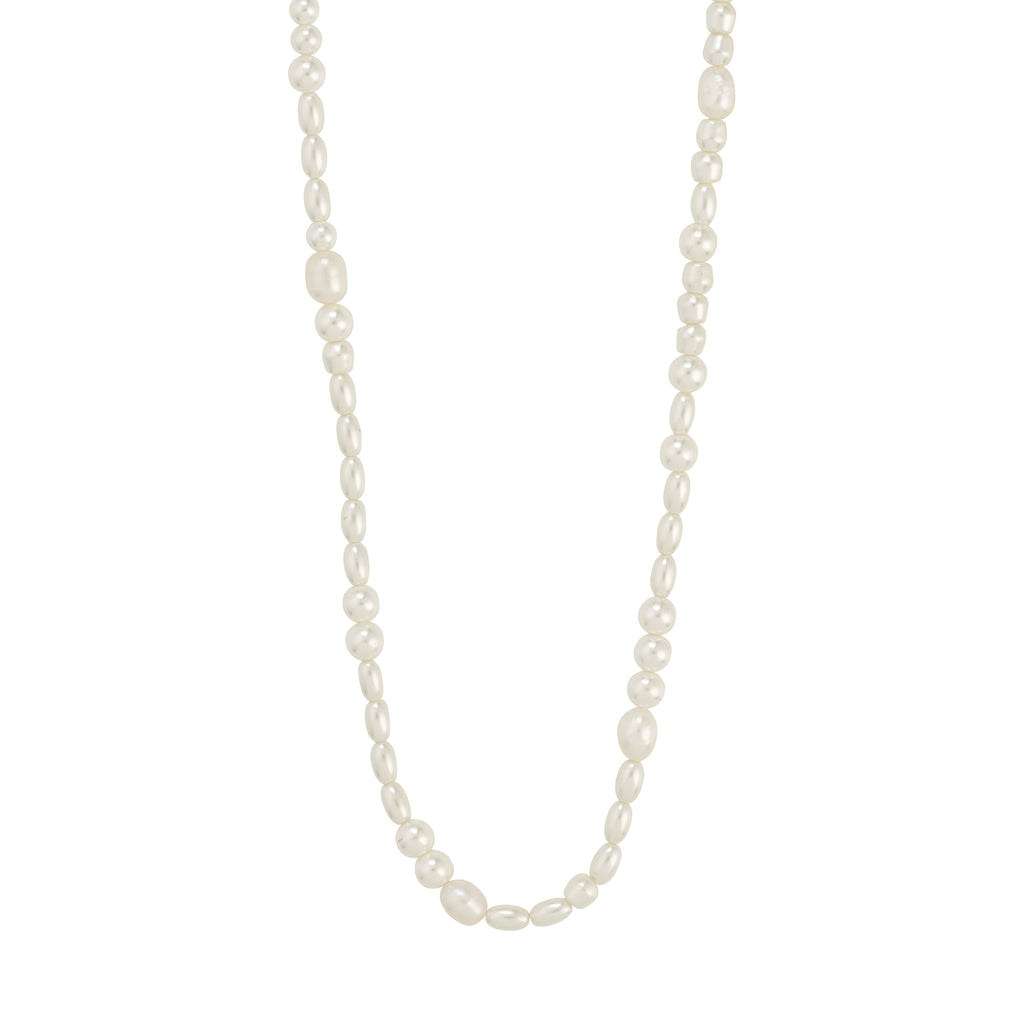 ELLIANA necklace, a gold-plated chain featuring genuine freshwater pearls and mother-of-pearl coloured glass beads, offers adjustable elegance for both everyday and special occasions.