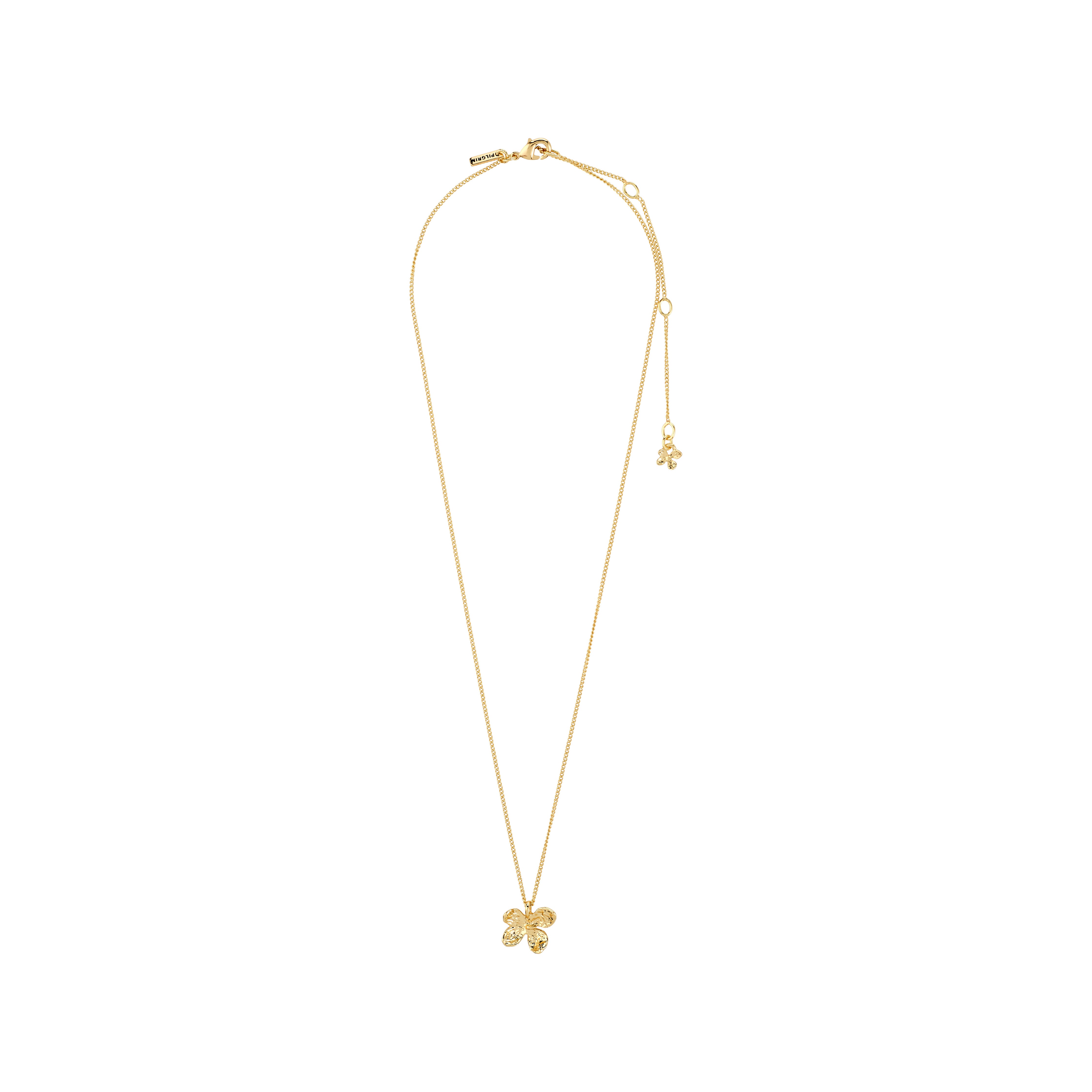 AJANI gold-plated necklace by Pilgrim features a dainty curb chain with a four-leaf clover pendant, adjustable fit, and artisanal, nature-inspired details.