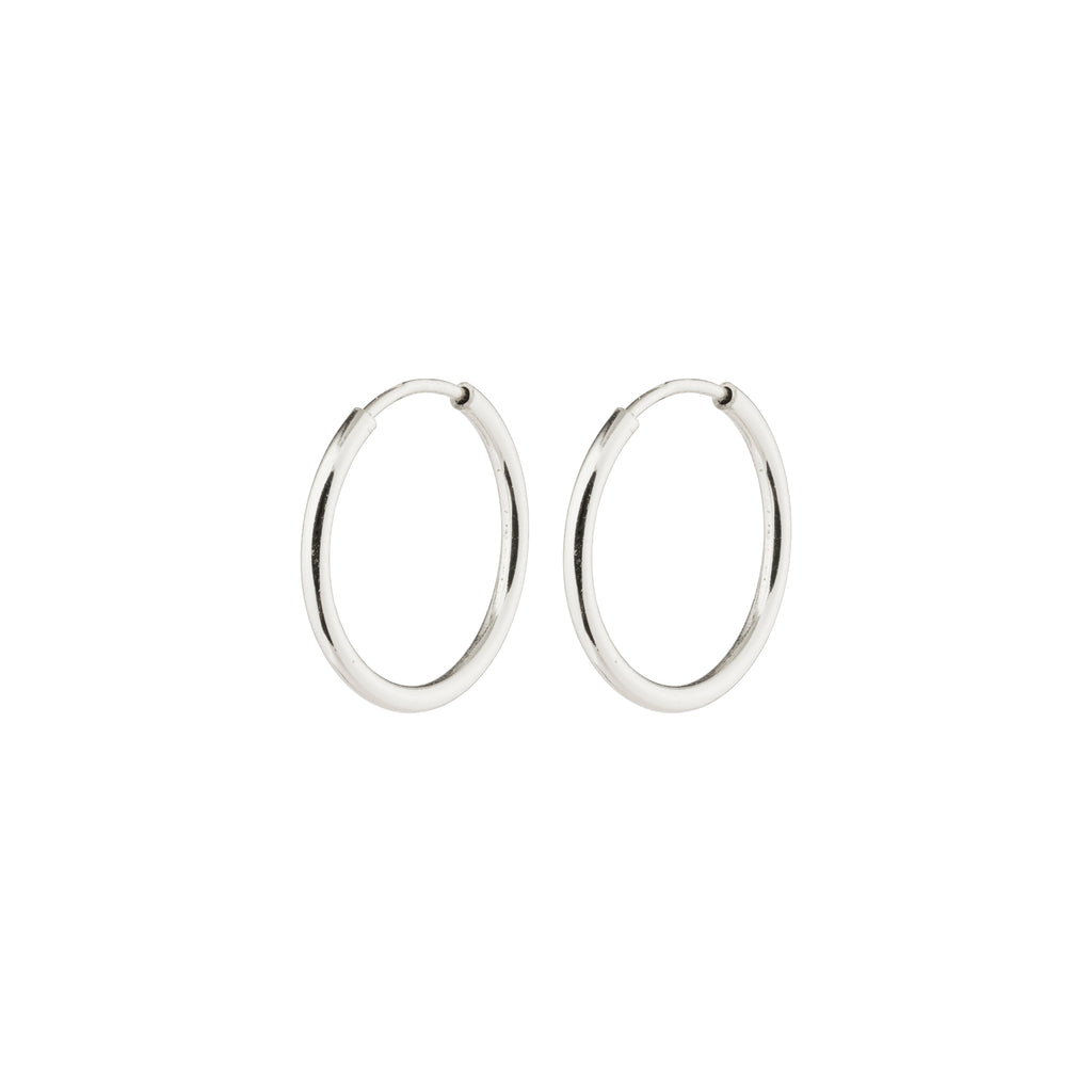 SANNE mini hoop earrings, silver-plated and 13 mm in diameter, offering an elegant and timeless look, perfect for any occasion.