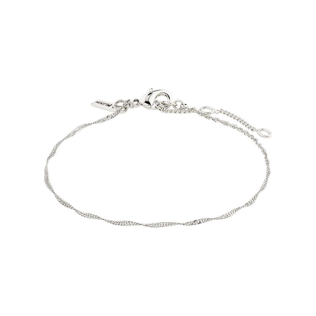 PERI twirl bracelet silver-plated, featuring a detailed dense chain and clasp, perfect for daily wear and adding a feminine touch to your collection.