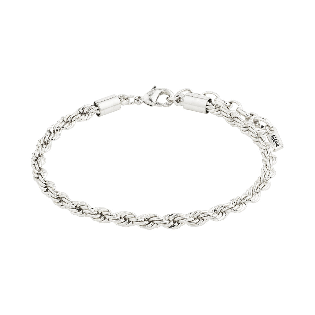 Silver-plated PAM robe chain bracelet with clasp, a timeless yet trendy fashion accessory, perfect for versatile styling.
